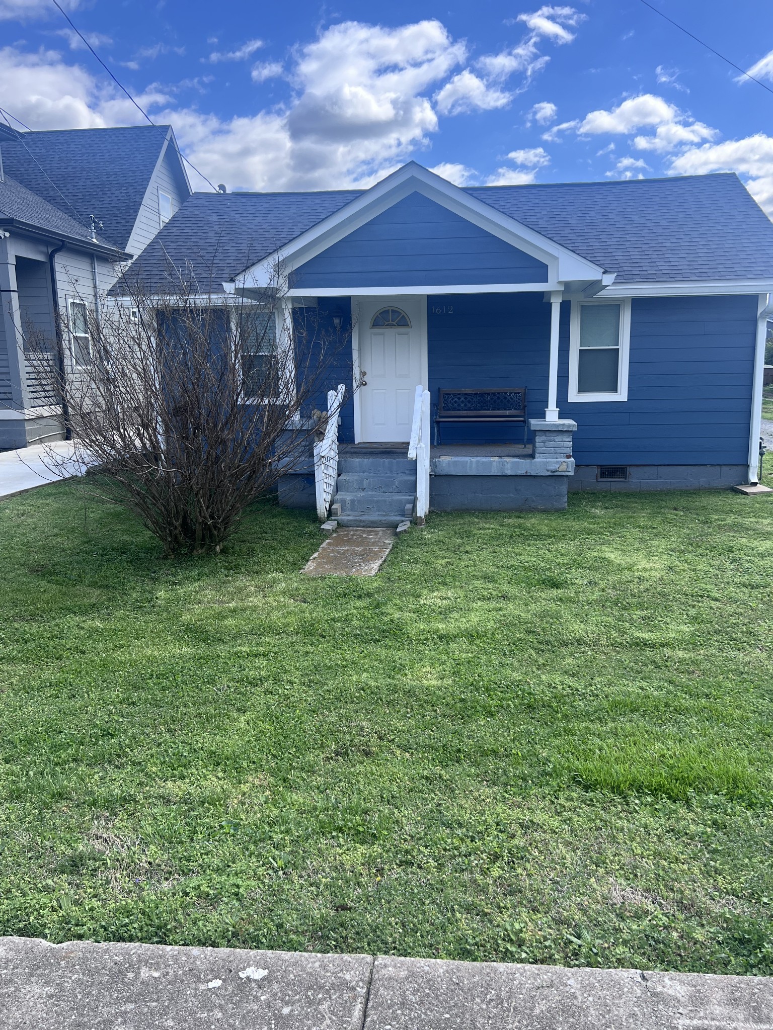 1612 24th Ave, N Property Photo 1