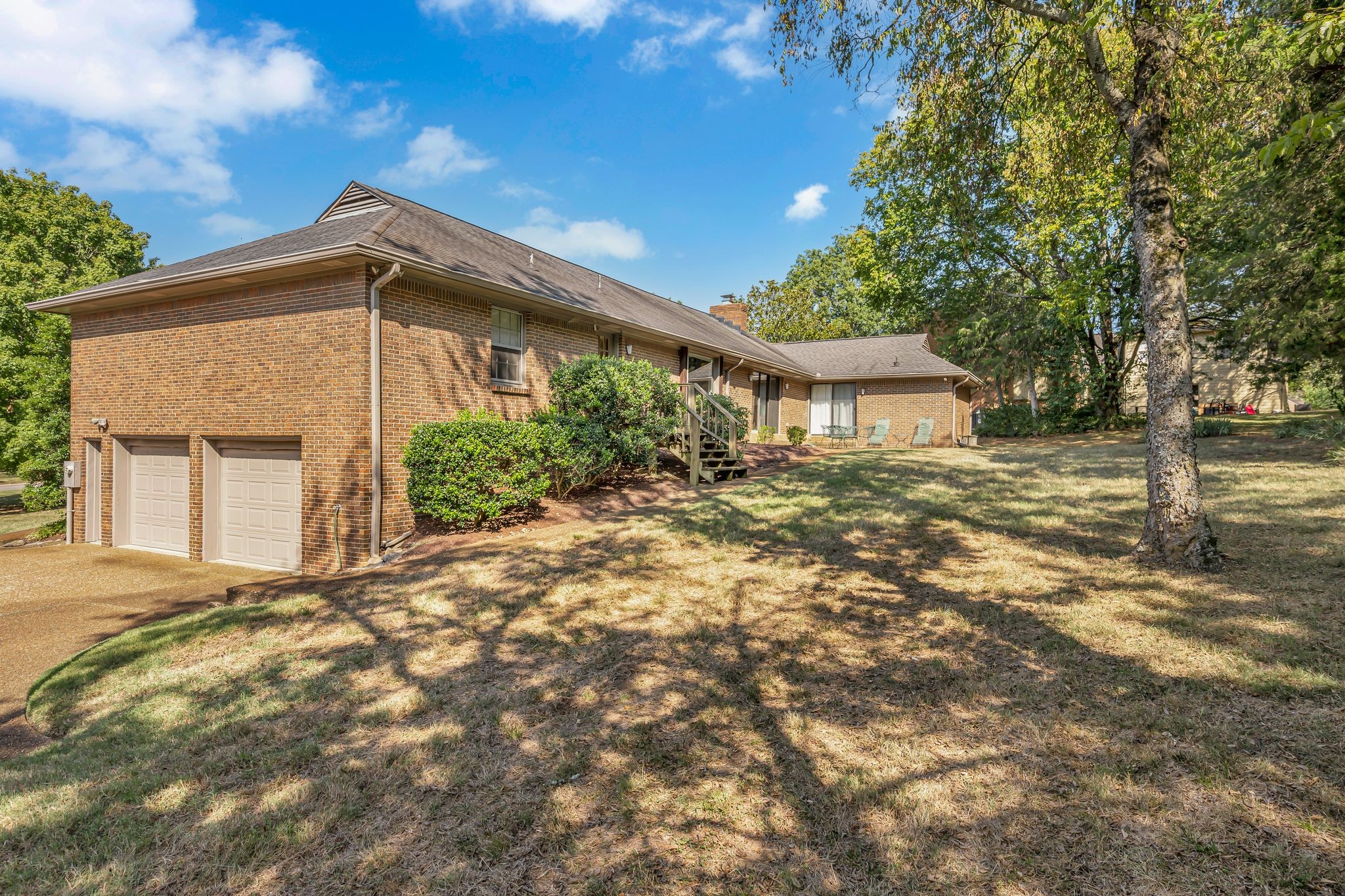 6106 Foxland Dr Property Photo 21
