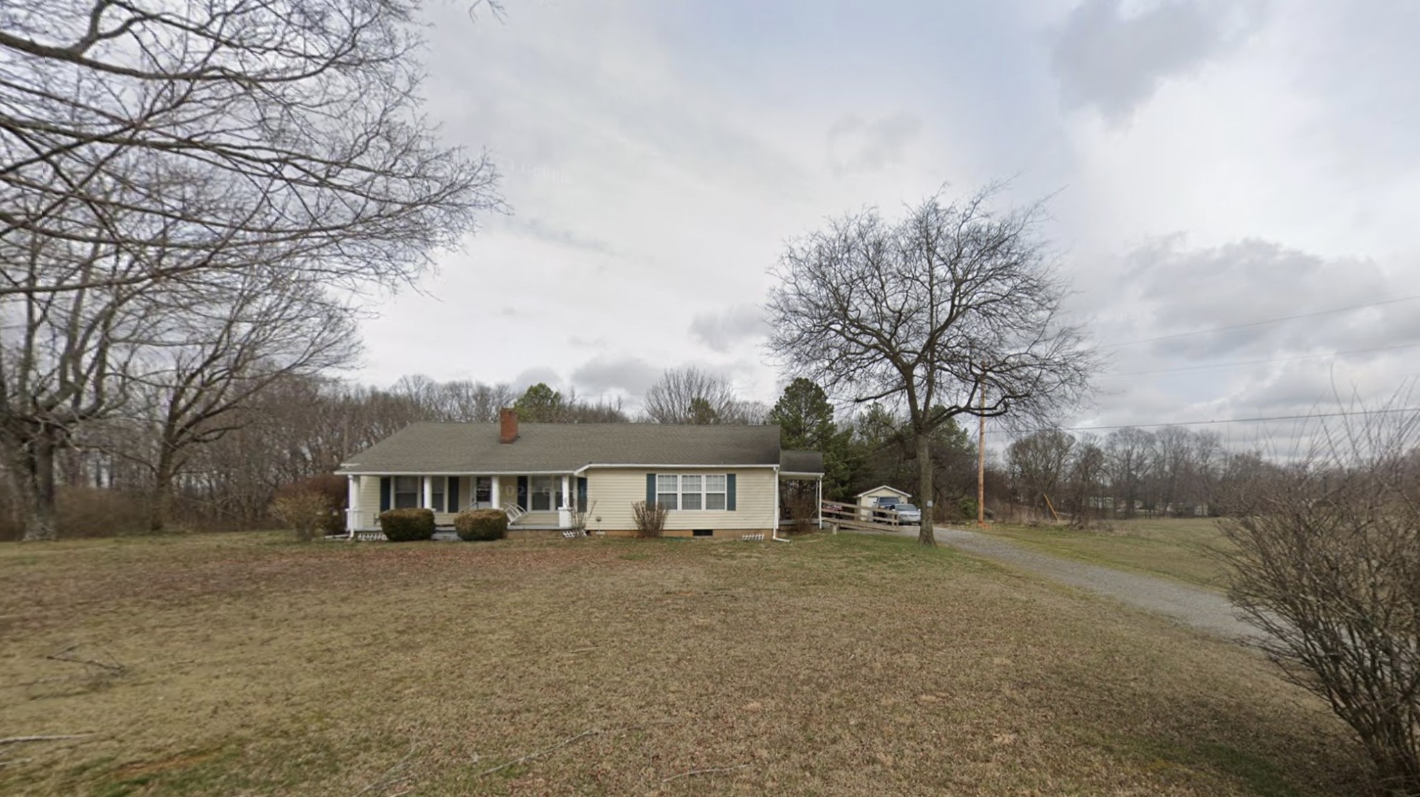 2633 Bearwallow Rd Property Photo