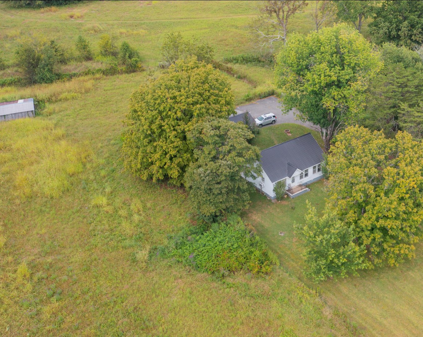 4695 Carthage Hwy Property Photo 2