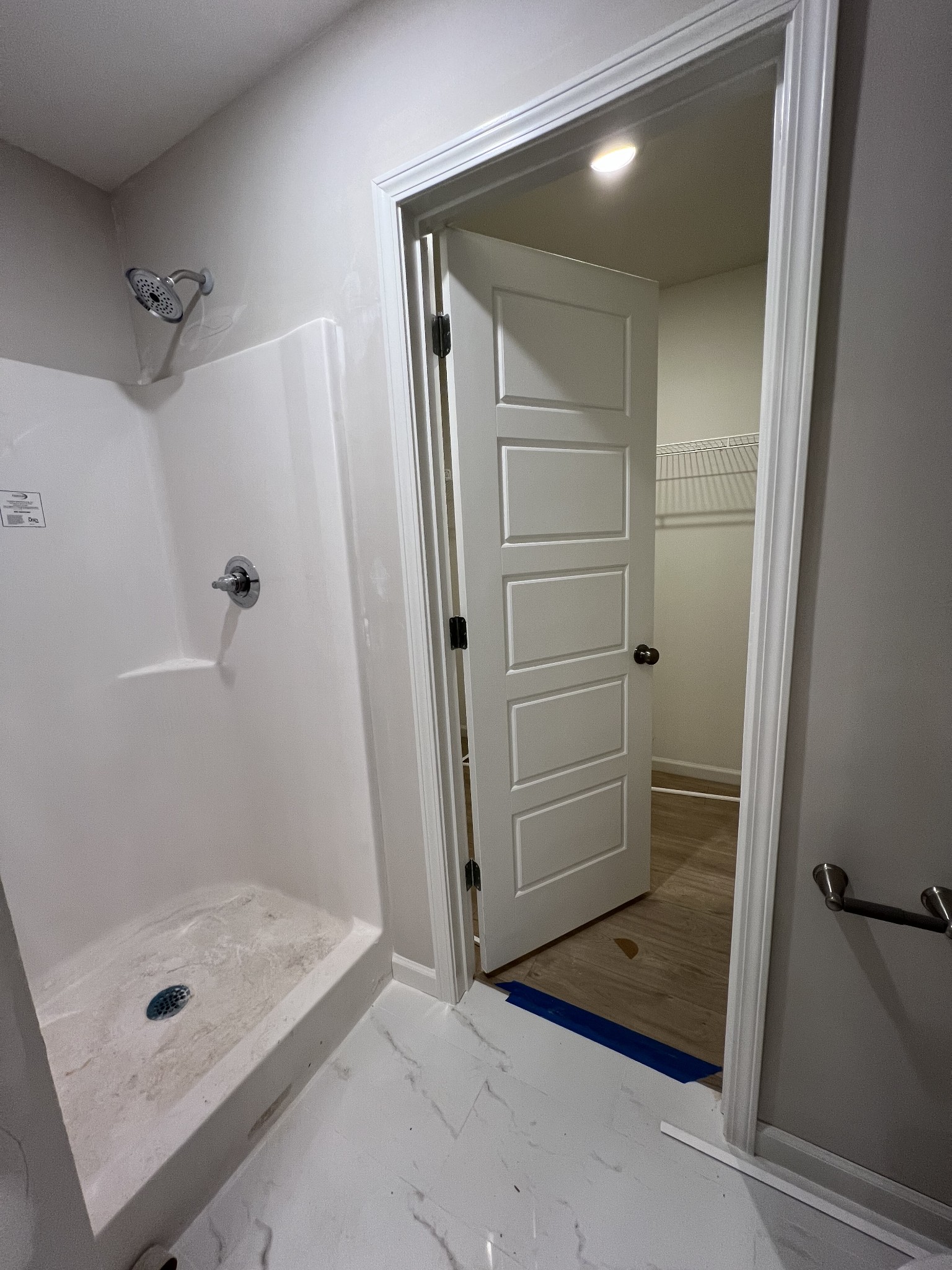 1249 Lakewalk Dr Property Photo 6