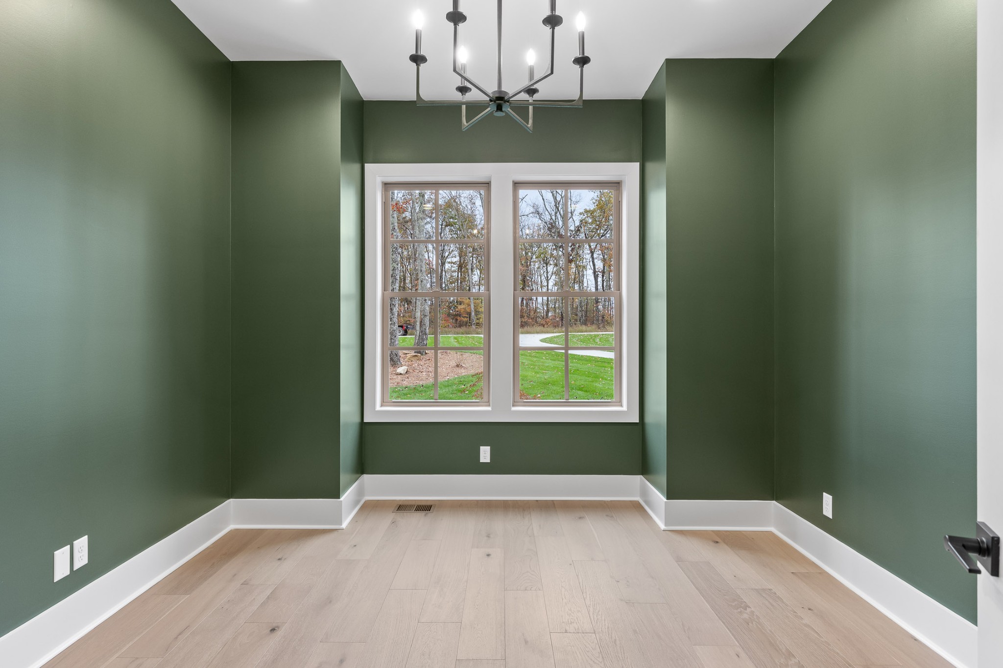 8635 Mountain Laurel Trail Property Photo 17