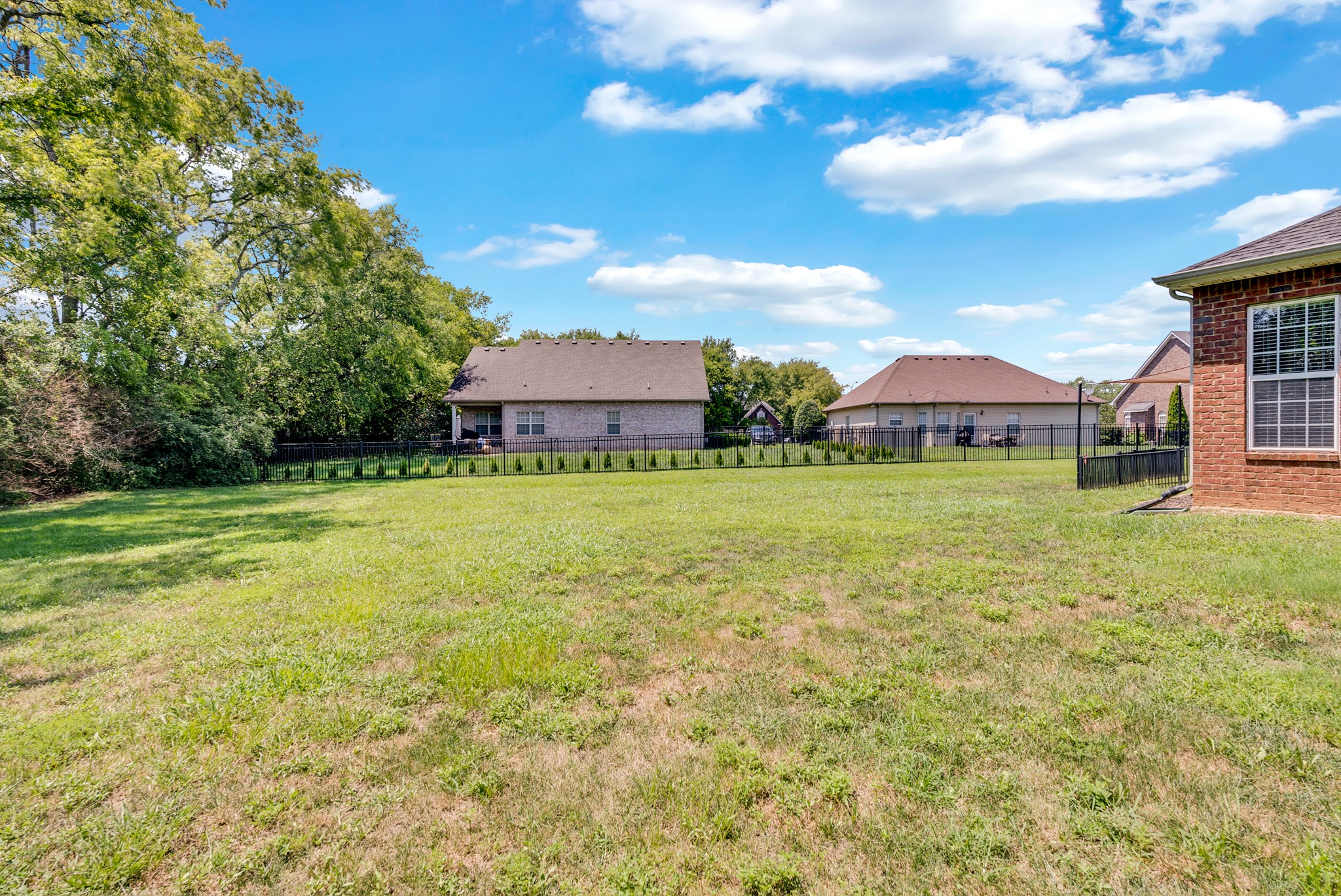 2364 Will Drew Dr Property Photo 6
