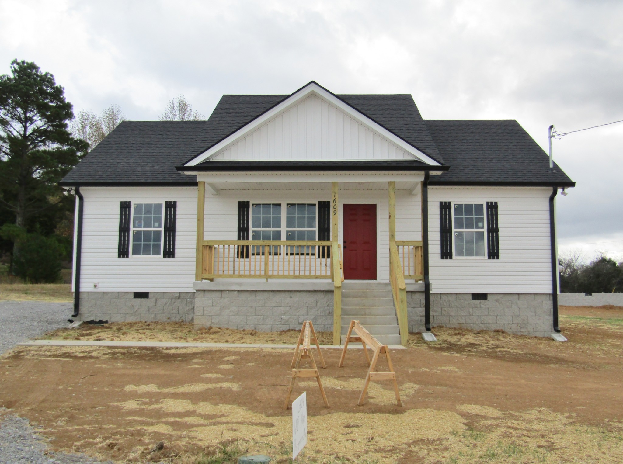 1609 Alan Perryman Ave Property Photo 1