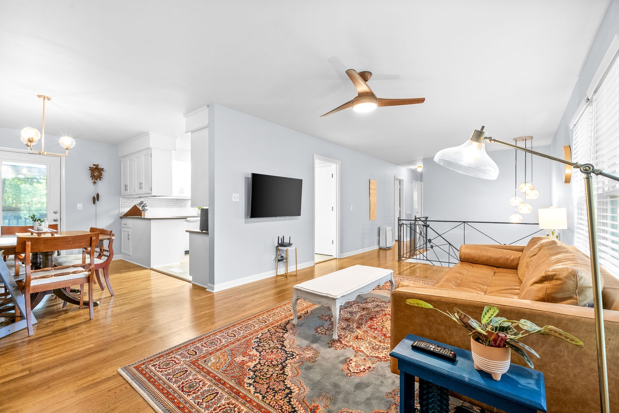 155 E Regent Dr Property Photo 11