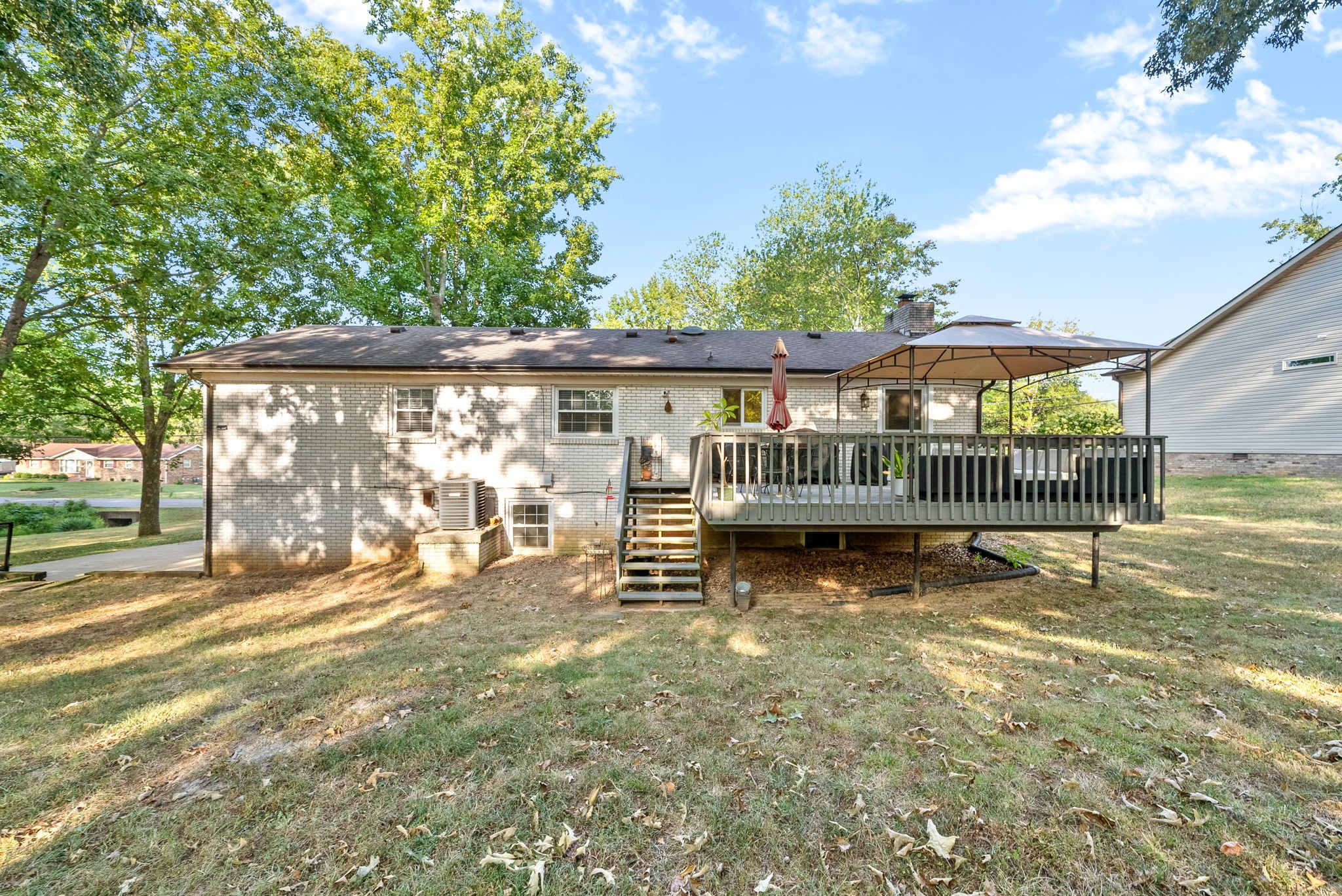 155 E Regent Dr Property Photo 33