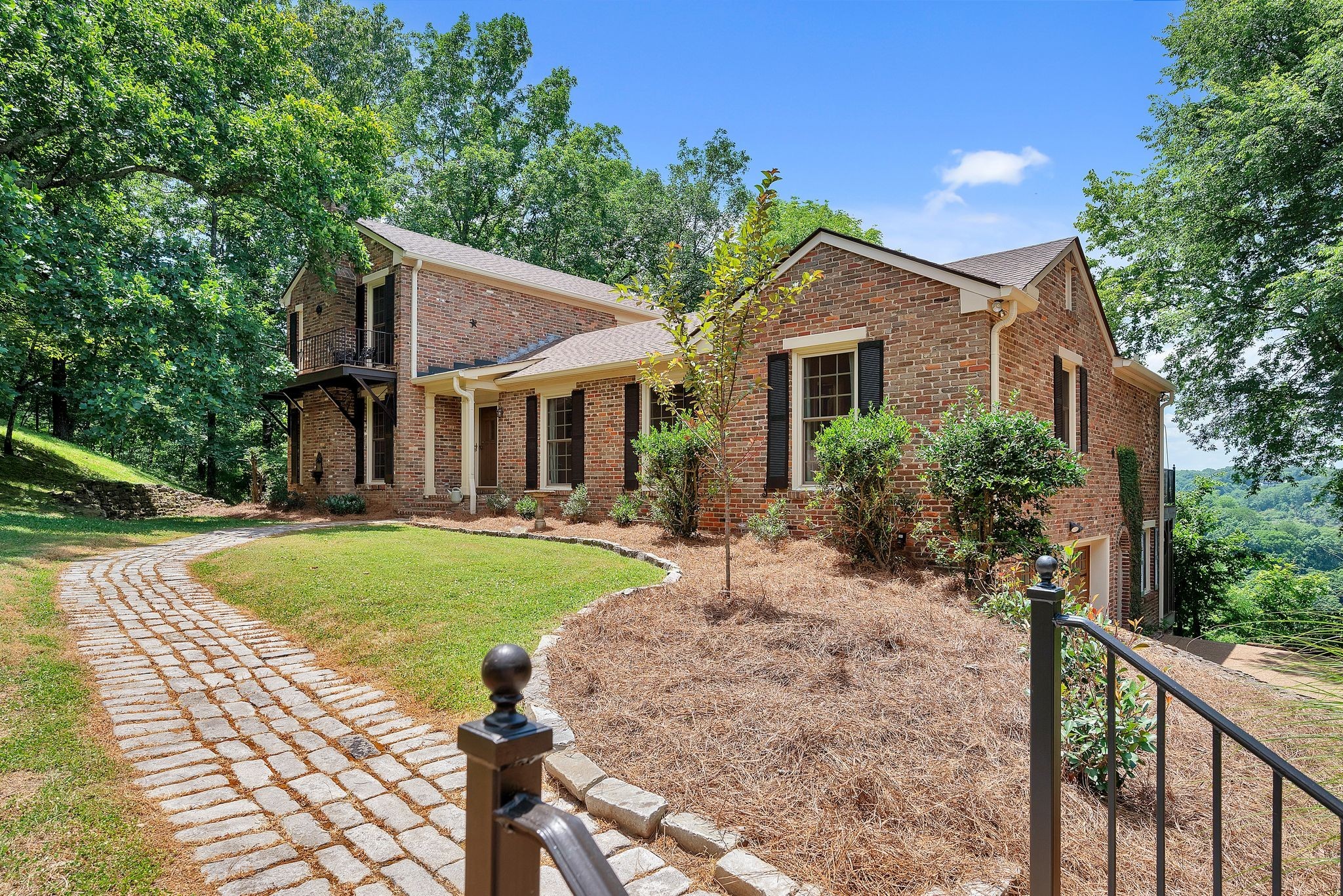 5053 Villa Crest Dr Property Photo 6