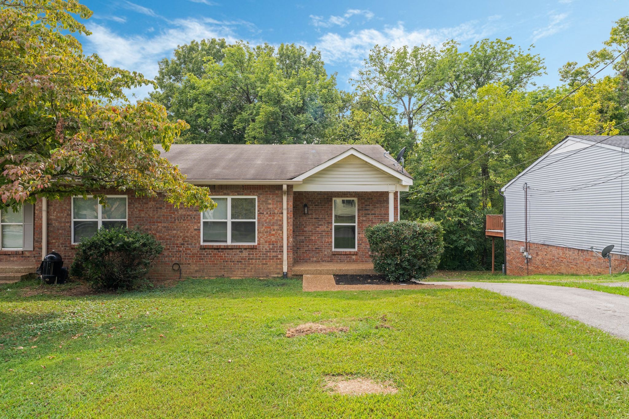 680 Dutchmans Dr Property Photo 2