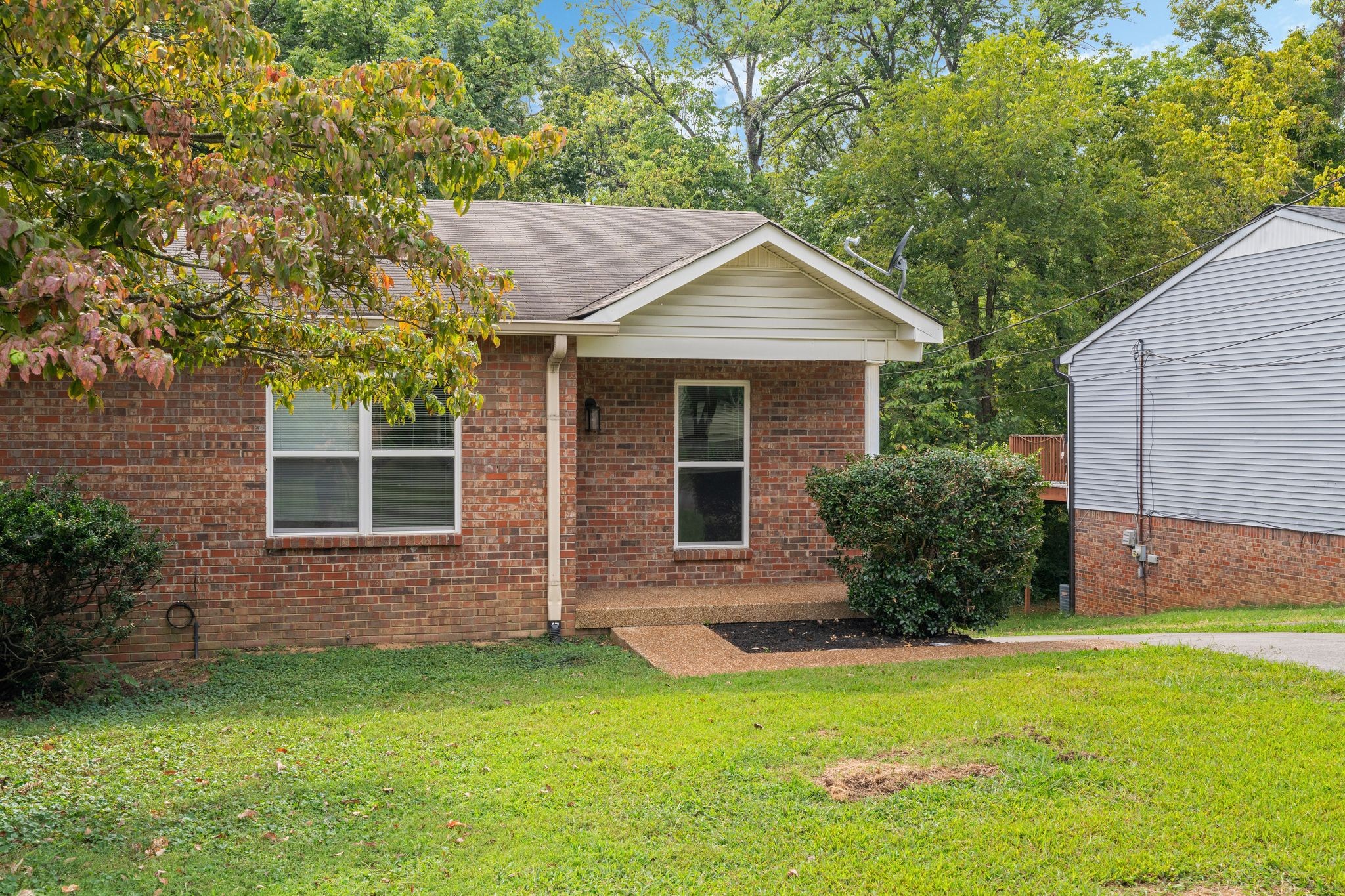 680 Dutchmans Dr Property Photo 3
