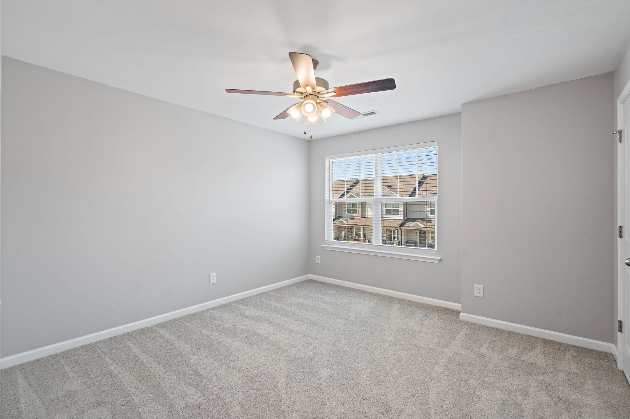100 Bell Forge Ct Property Photo 18