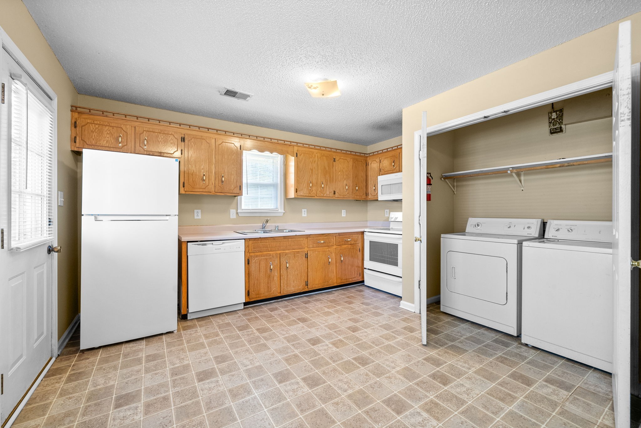 1107 Keith Ave Property Photo 4
