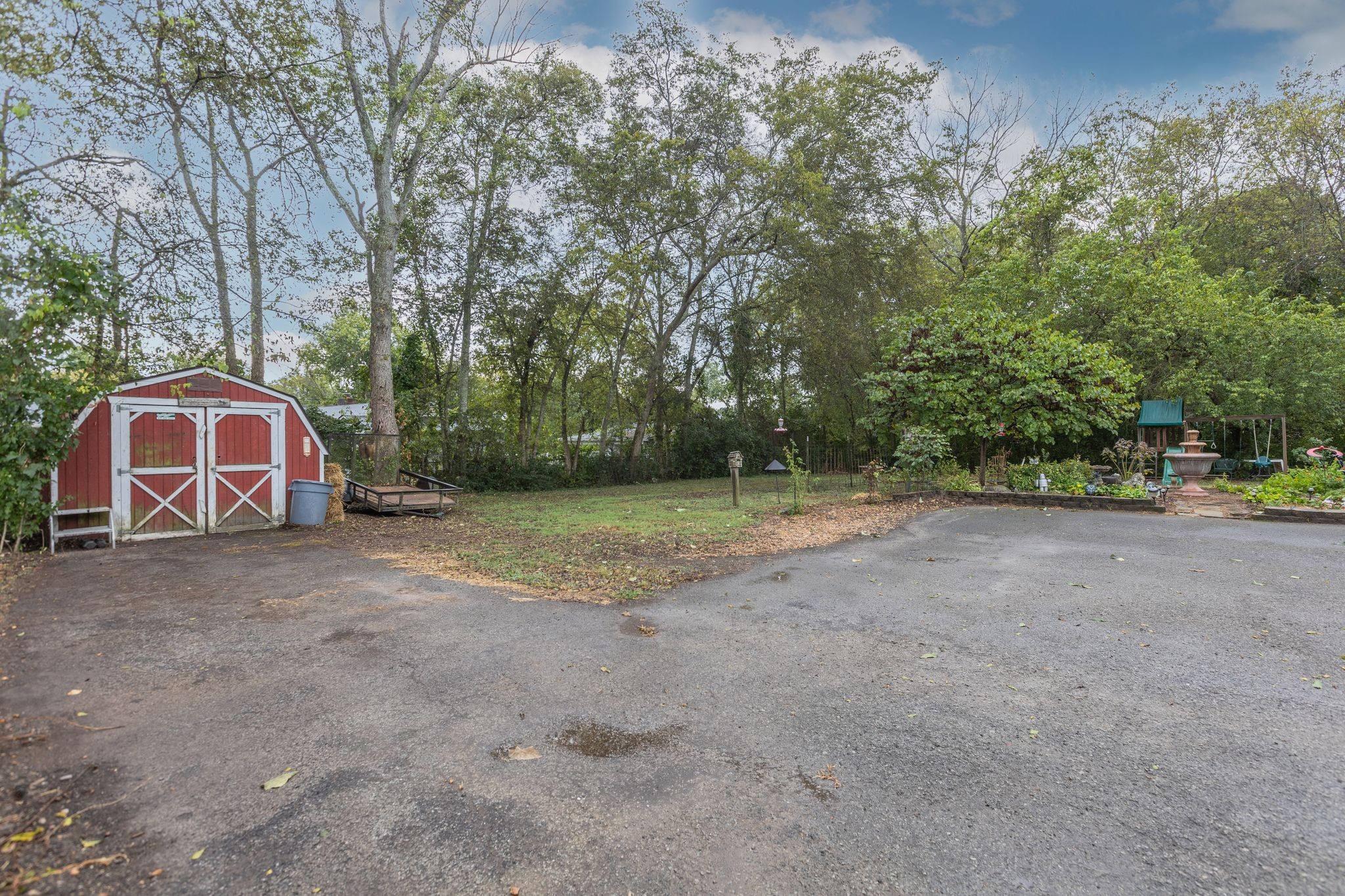 219 Stable Rd Property Photo 30
