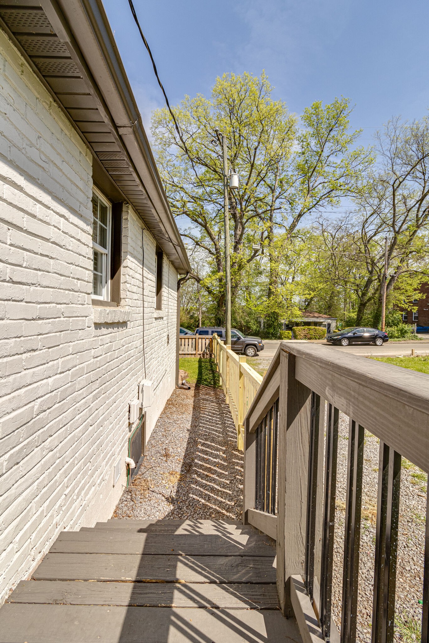 2429 Batavia St Property Photo 20