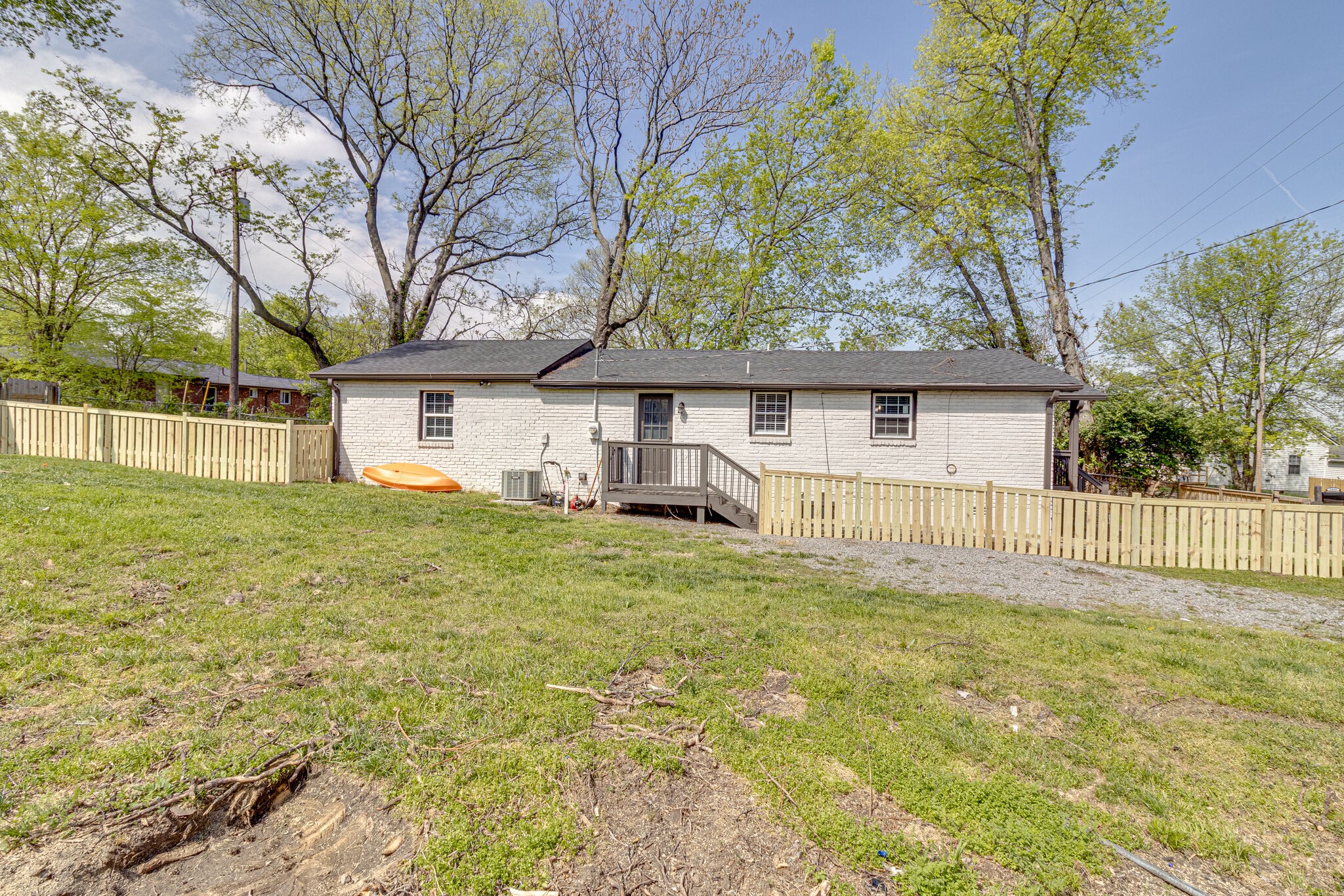 2429 Batavia St Property Photo 22