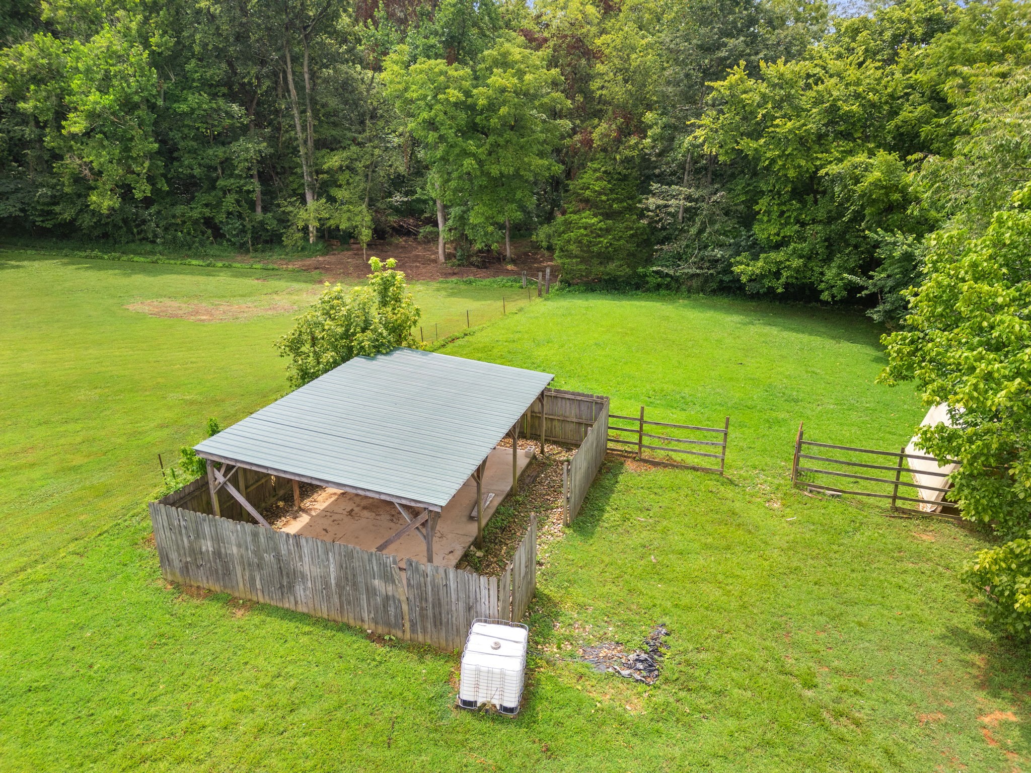3538 Armstrong Rd Property Photo 44