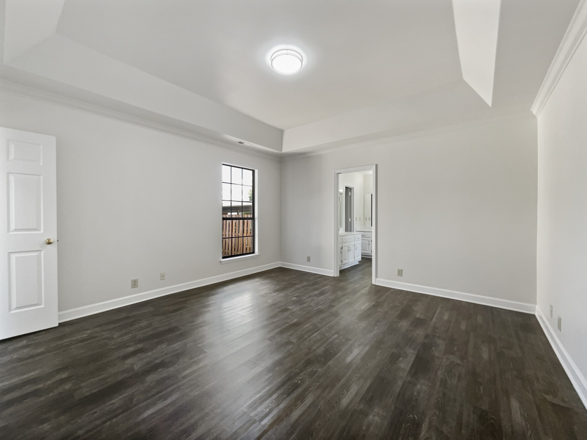 1515 Brentwood Pointe Property Photo 3
