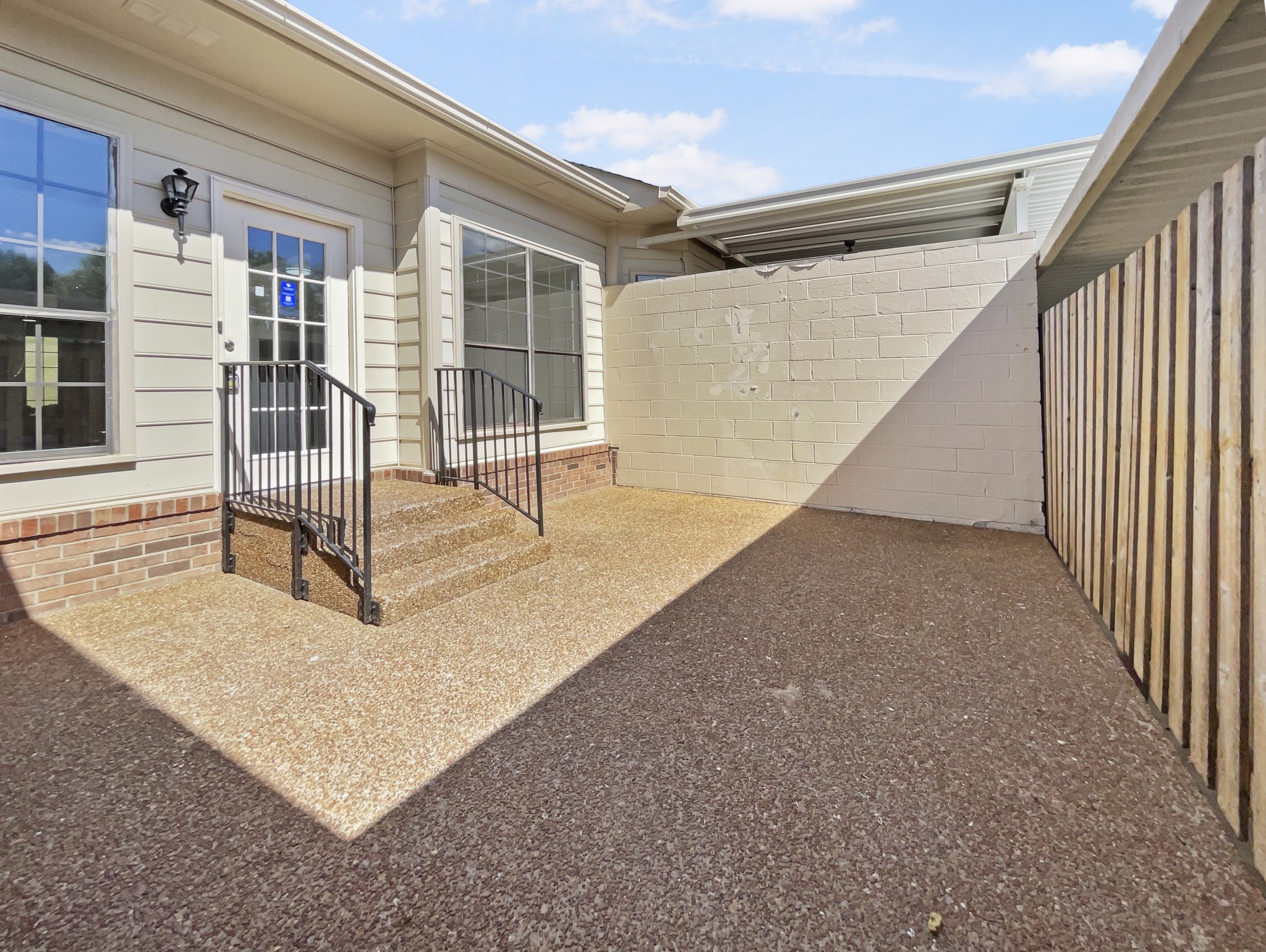 1515 Brentwood Pointe Property Photo 6