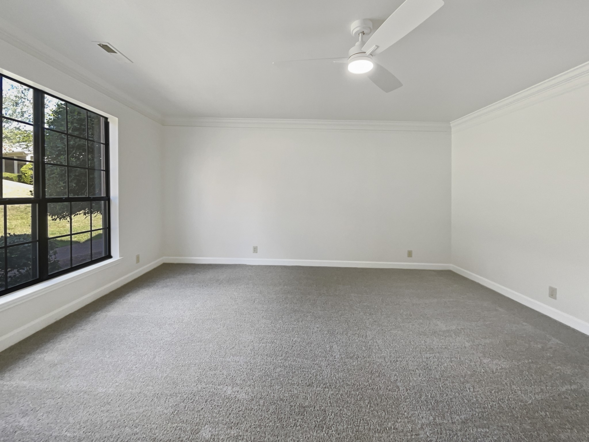 1515 Brentwood Pointe Property Photo 9