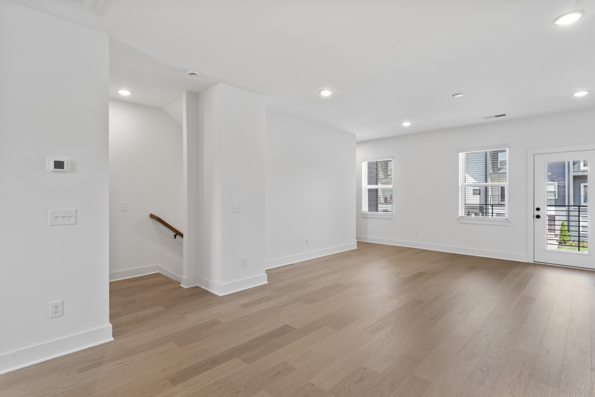 610 Markham Property Photo 3