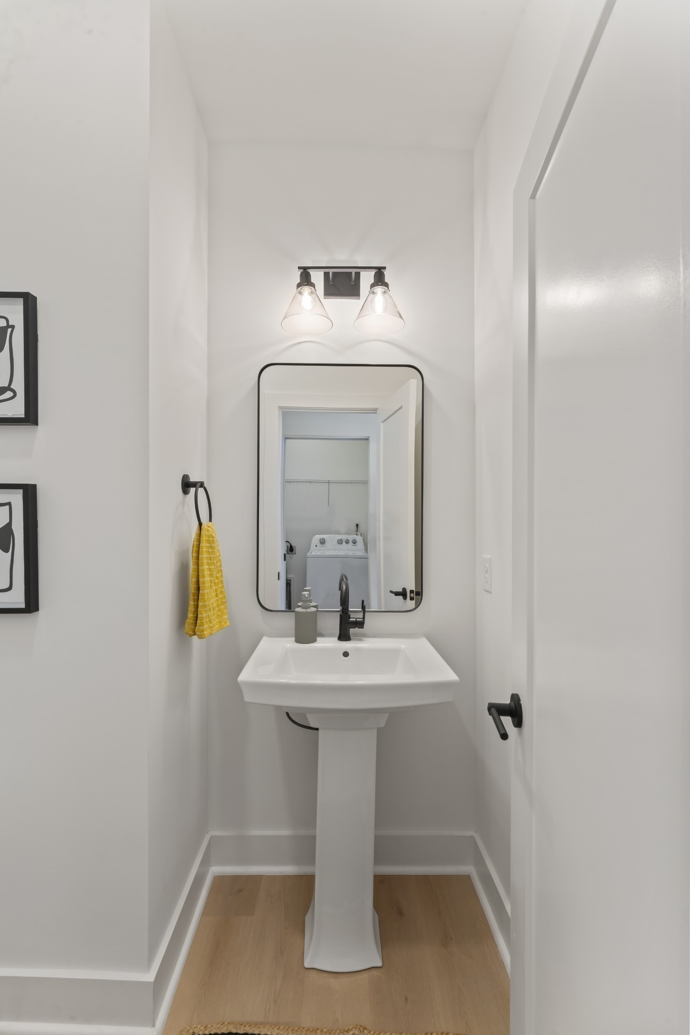 610 Markham Property Photo 6