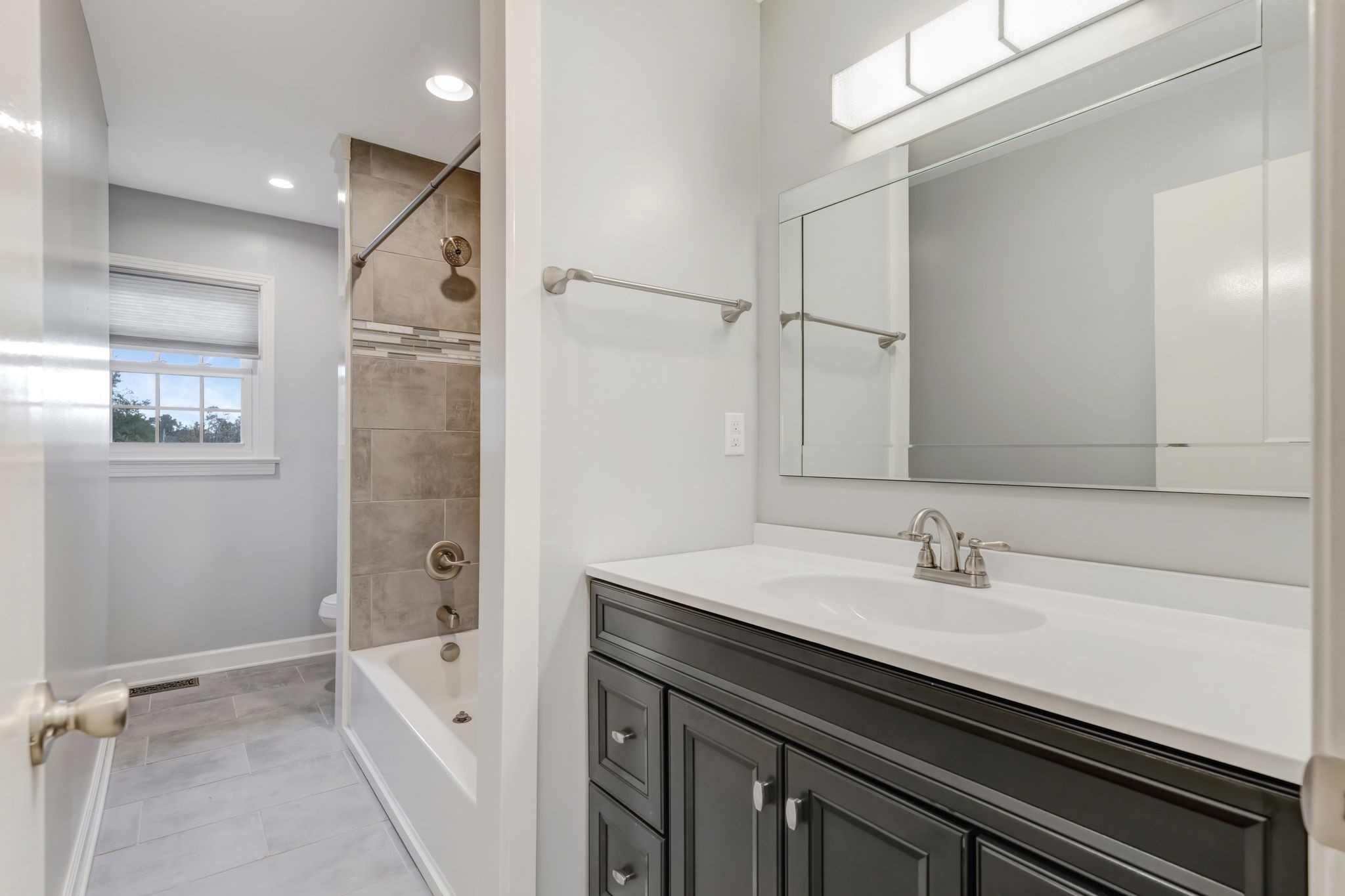 809 S Broadway St Property Photo 19