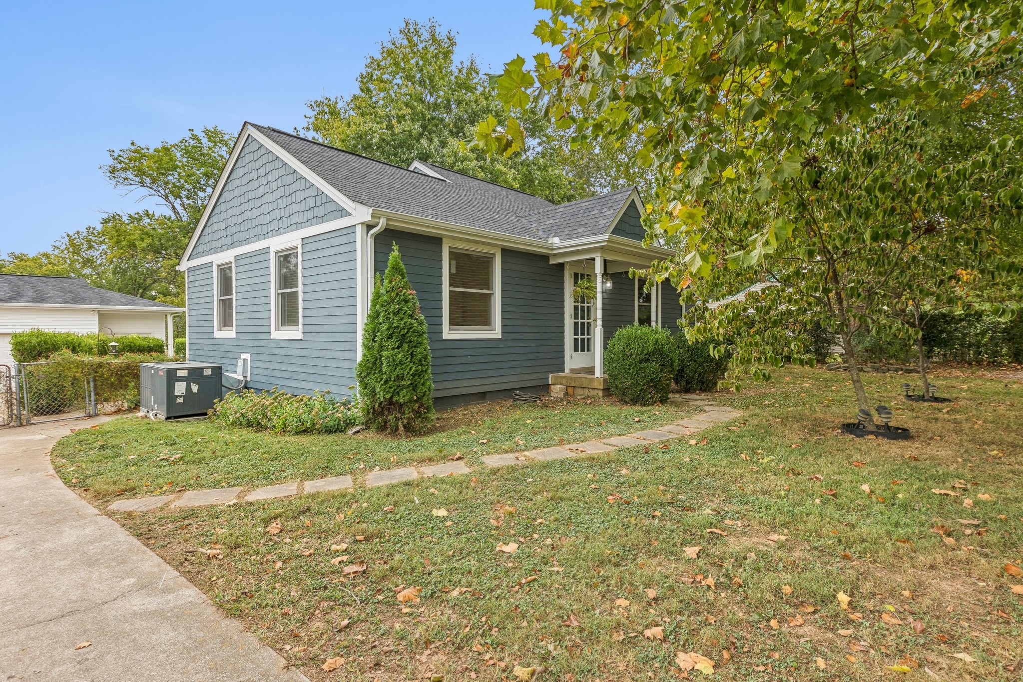 107 Gibson Dr Property Photo 5