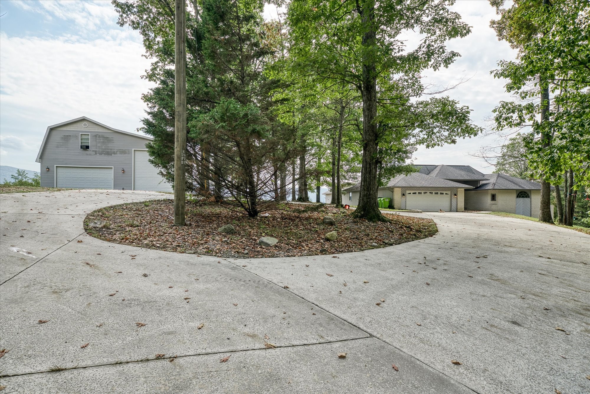 82 Browns Gap Rd Property Photo 3