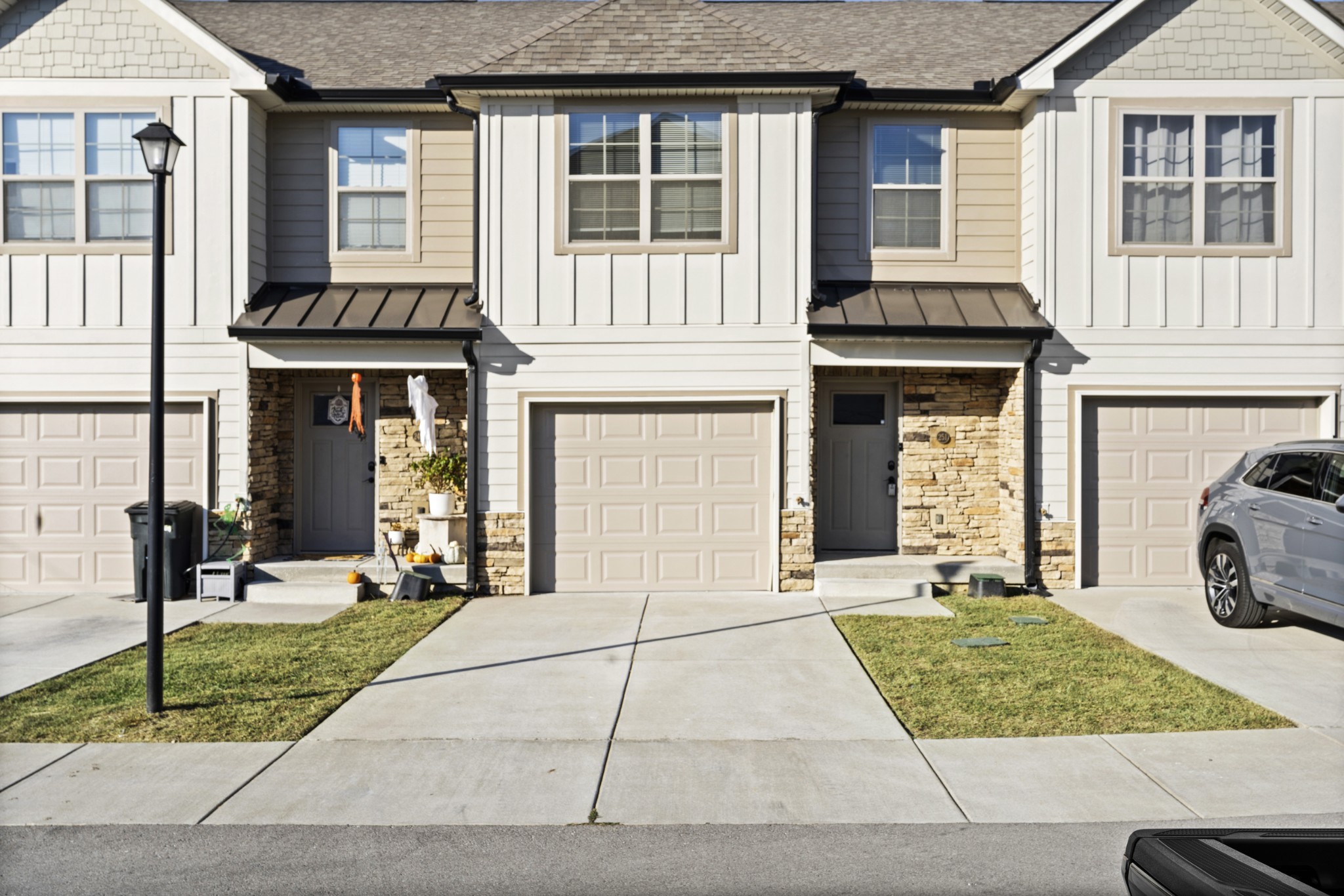 251 Signature Pl Property Photo 1