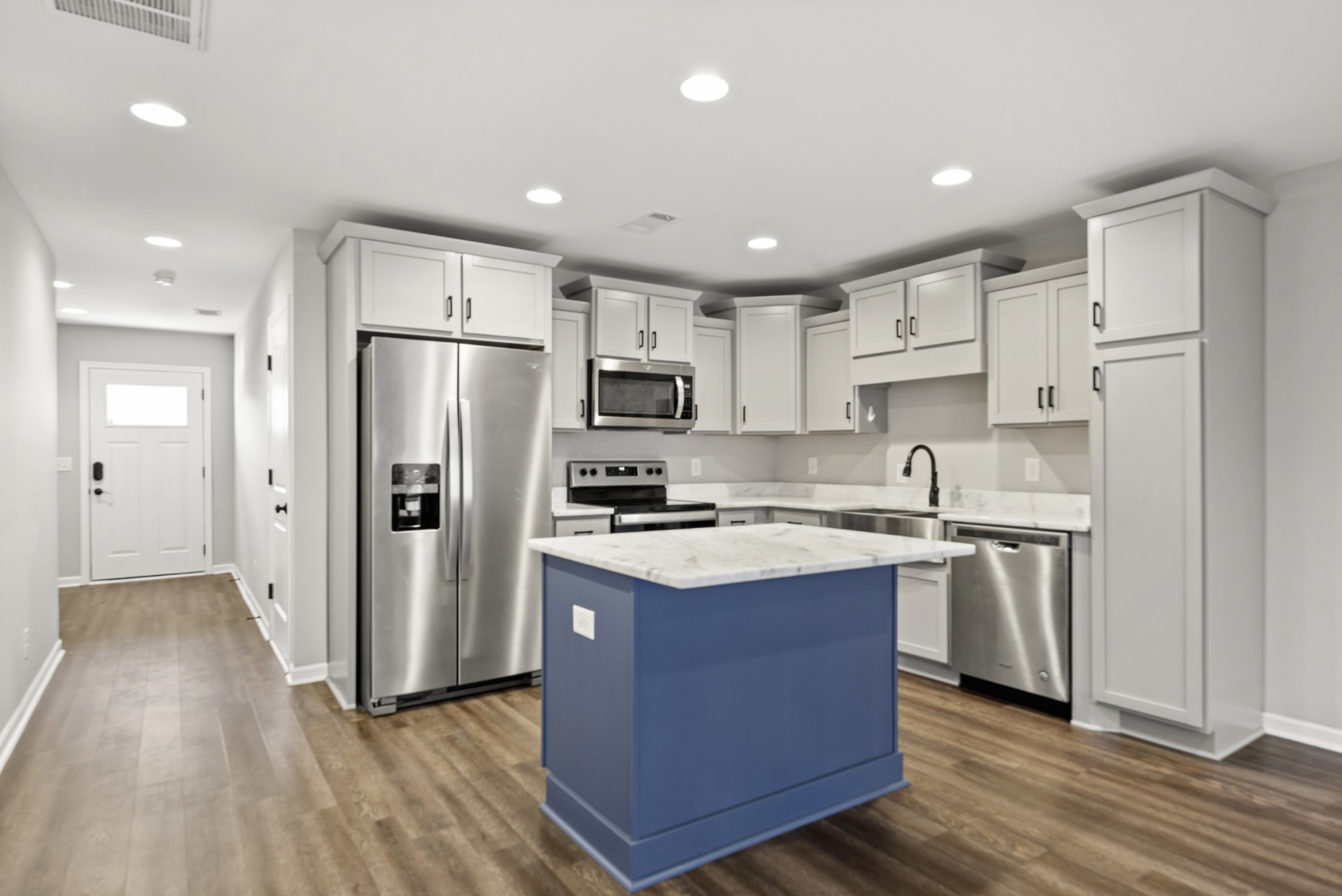 251 Signature Pl Property Photo 6