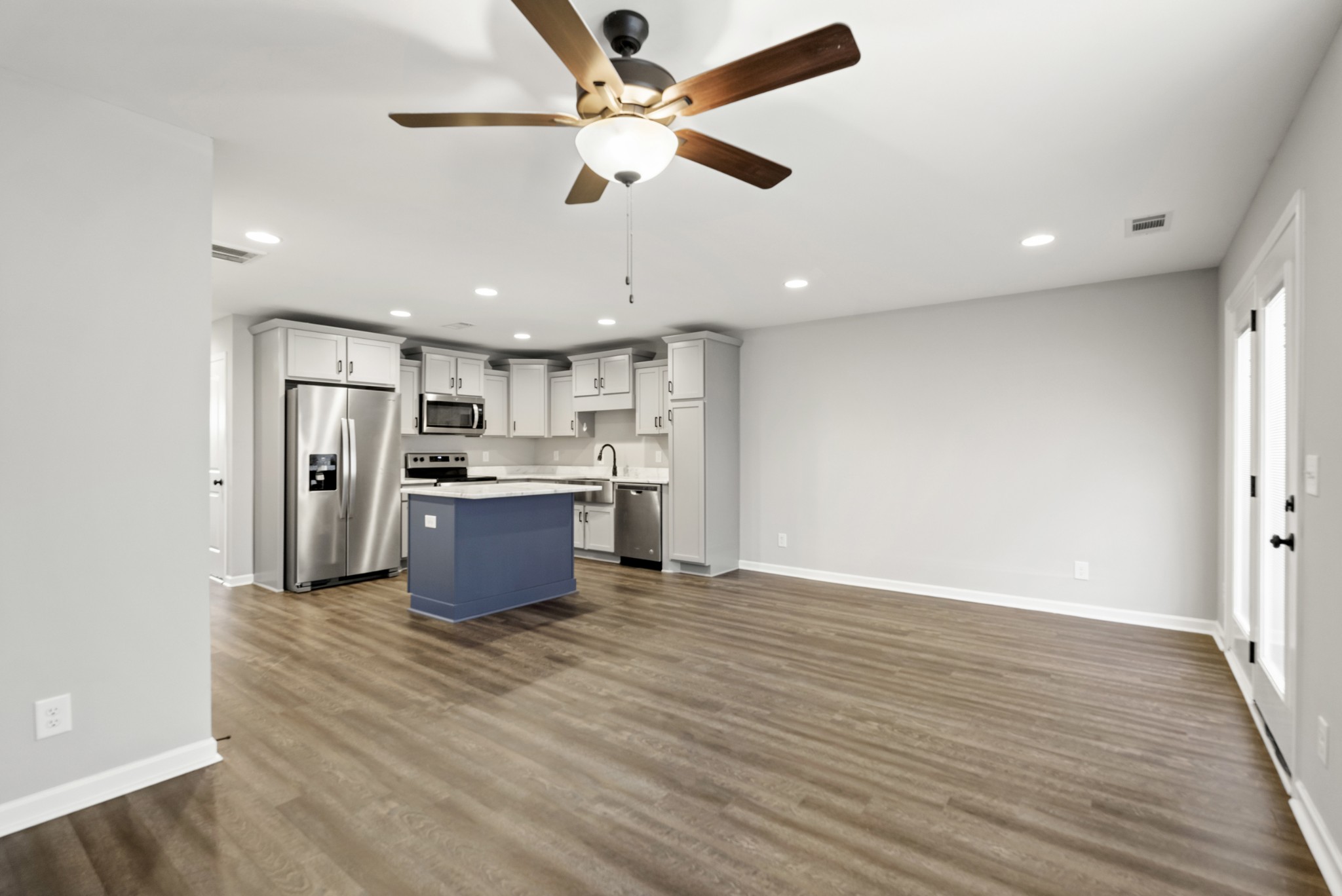 251 Signature Pl Property Photo 8
