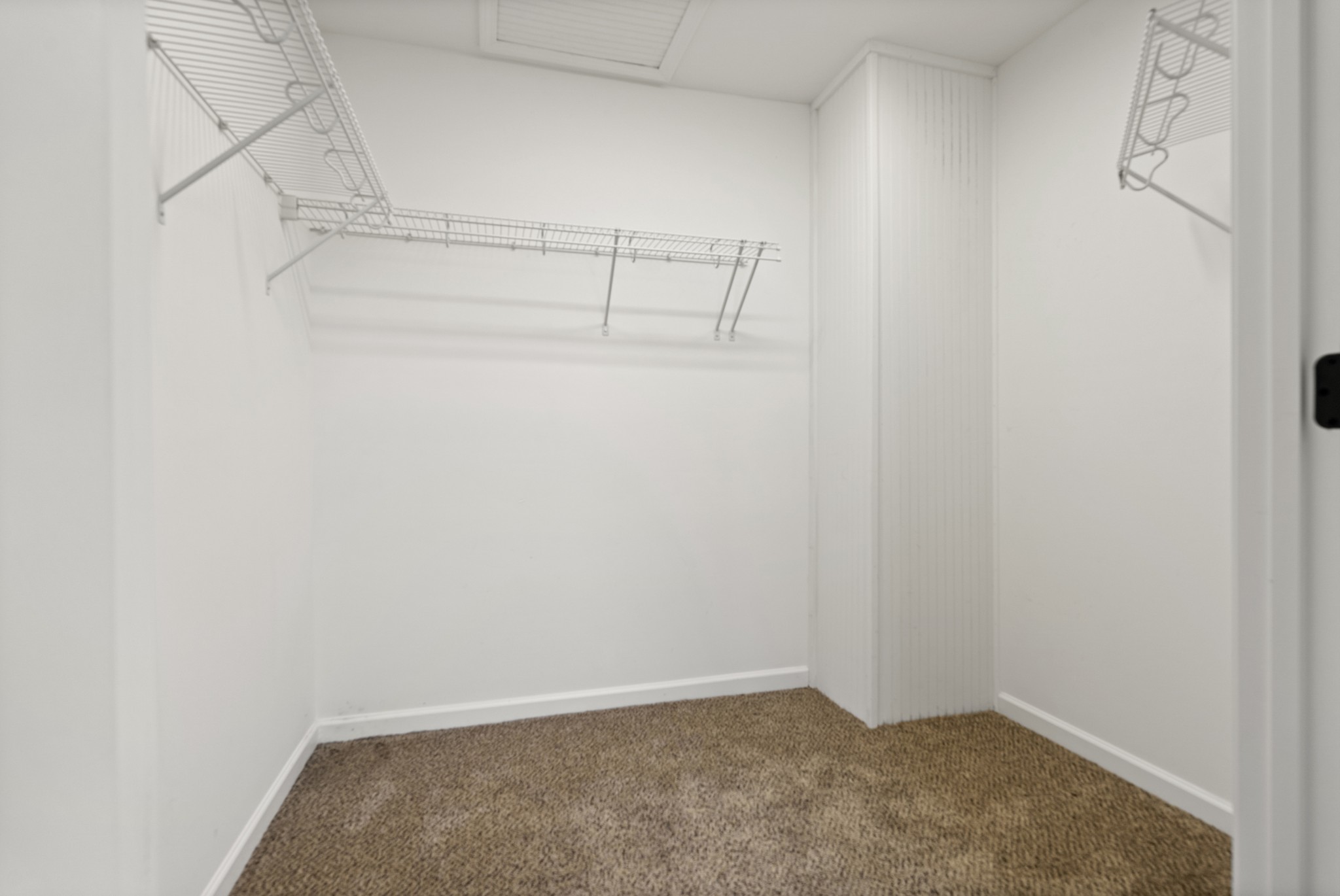 251 Signature Pl Property Photo 16