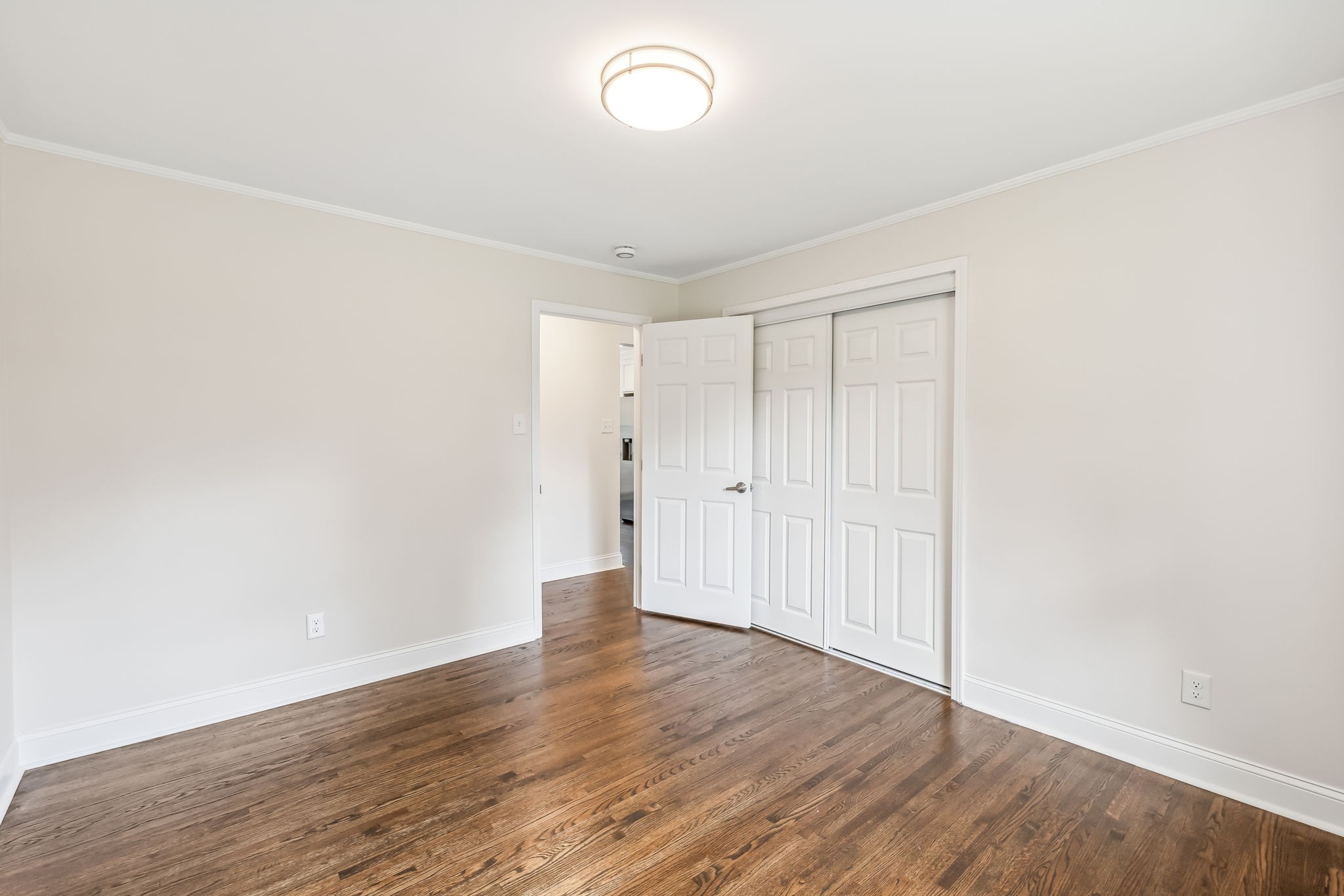 110 S Laurel Cir Property Photo 26