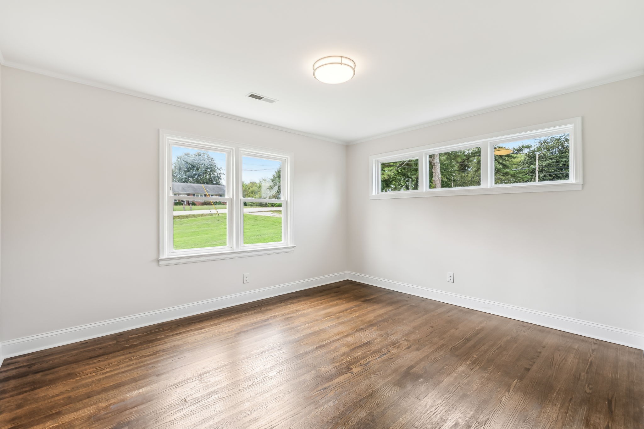 110 S Laurel Cir Property Photo 29