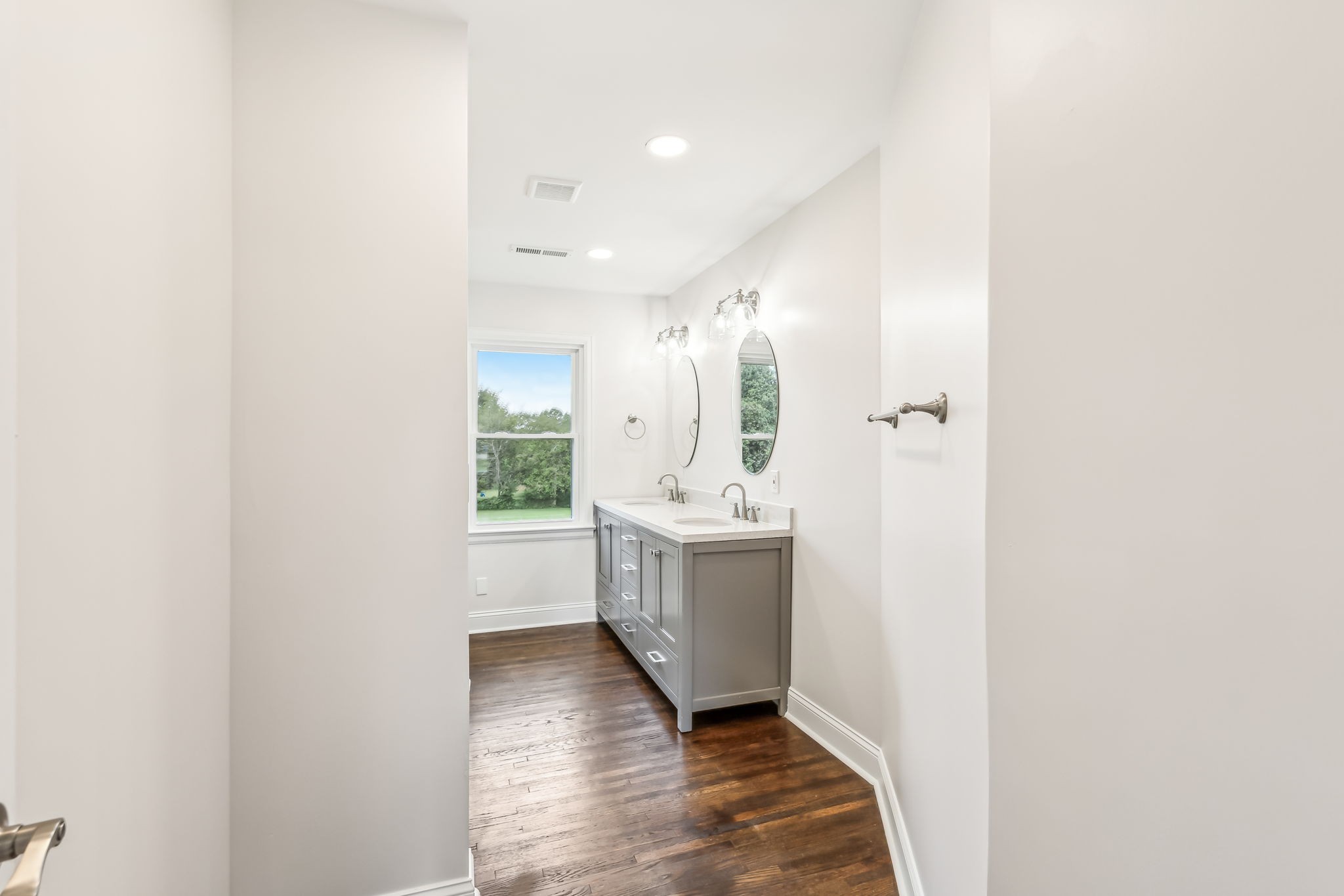110 S Laurel Cir Property Photo 33