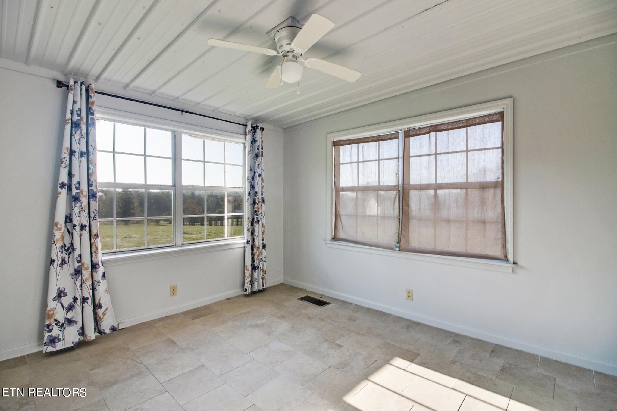 634 Lawson Rd Property Photo 21