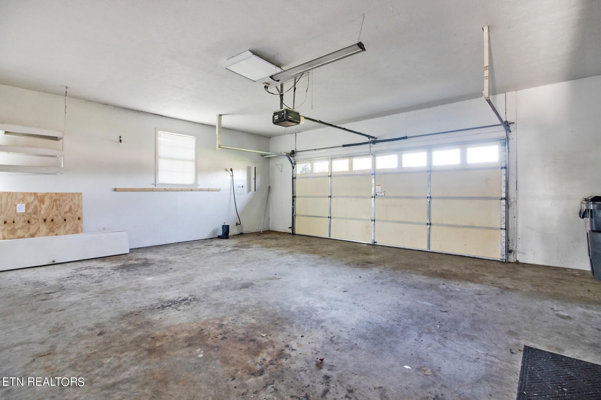 634 Lawson Rd Property Photo 32