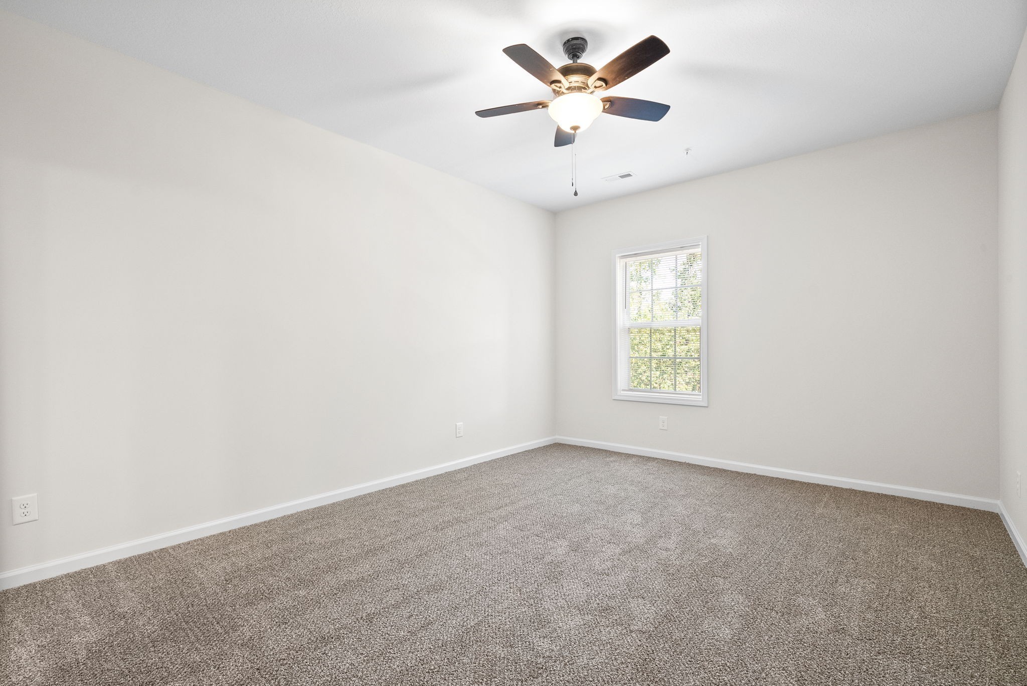 229 E Johnson Circle Property Photo 13