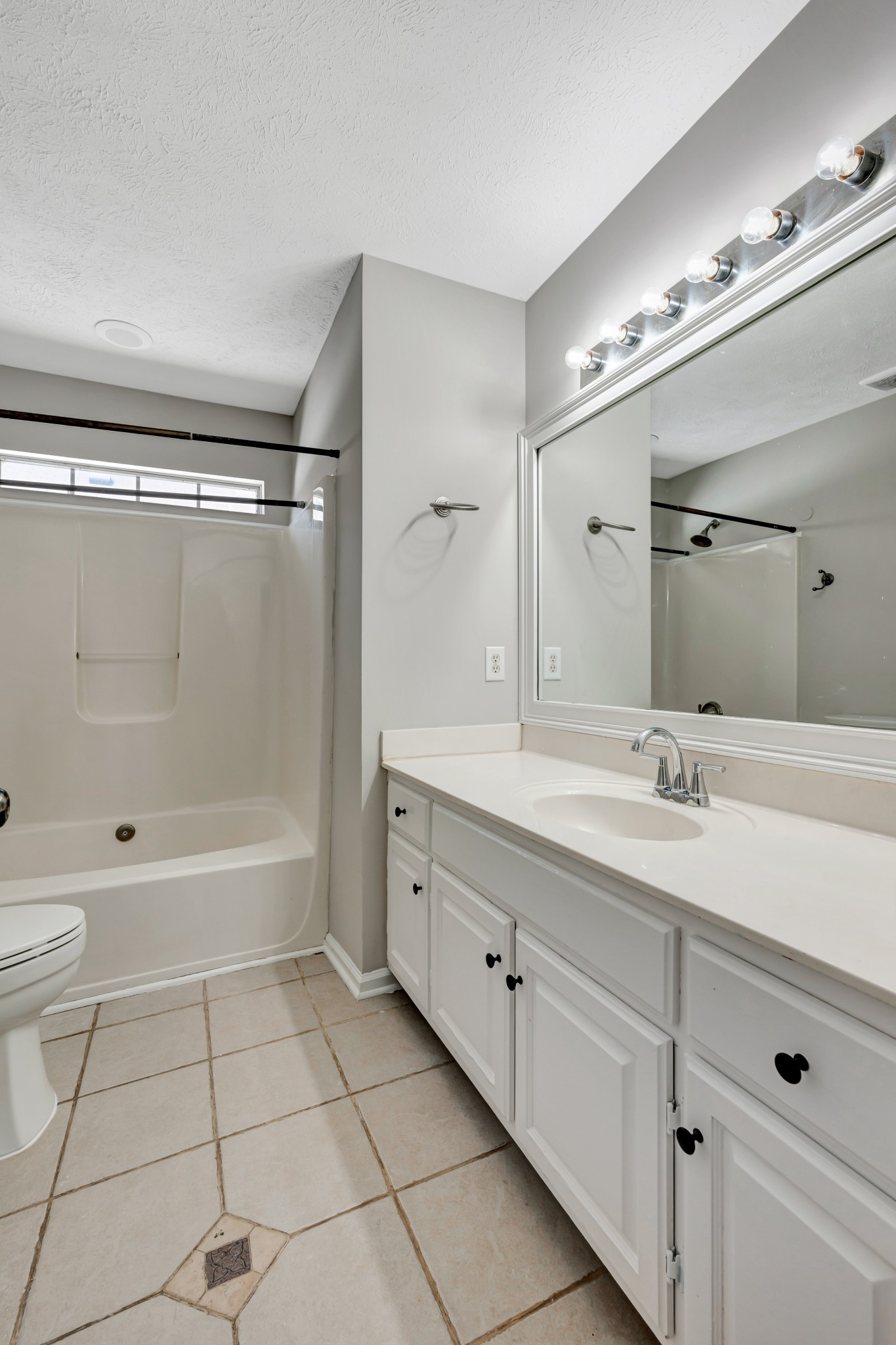 1468 Bell Trace Dr Property Photo 16