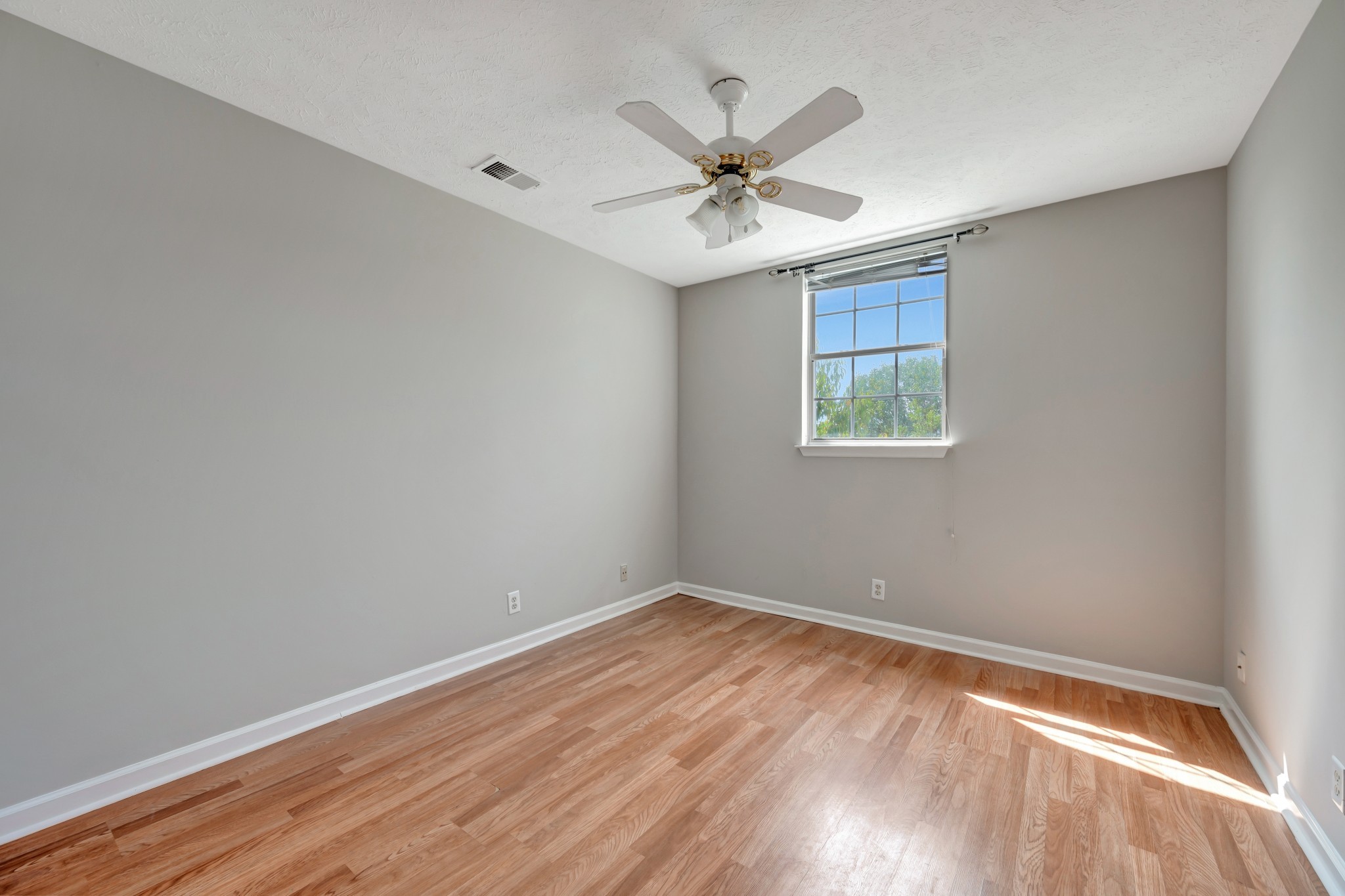 1468 Bell Trace Dr Property Photo 17