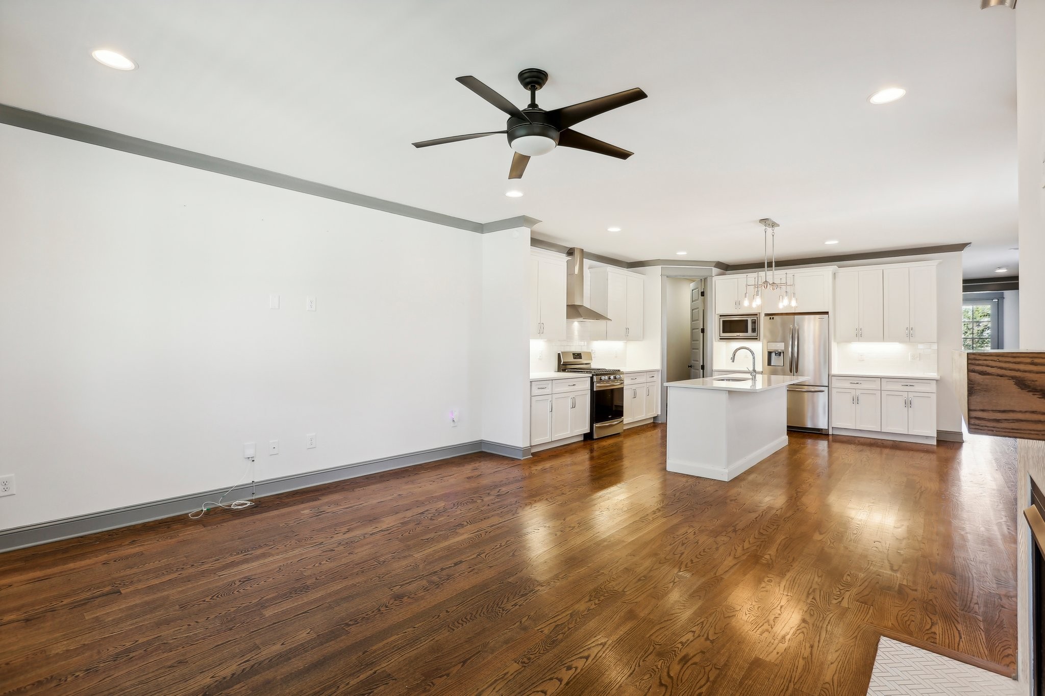 717 Stockell St Property Photo 15
