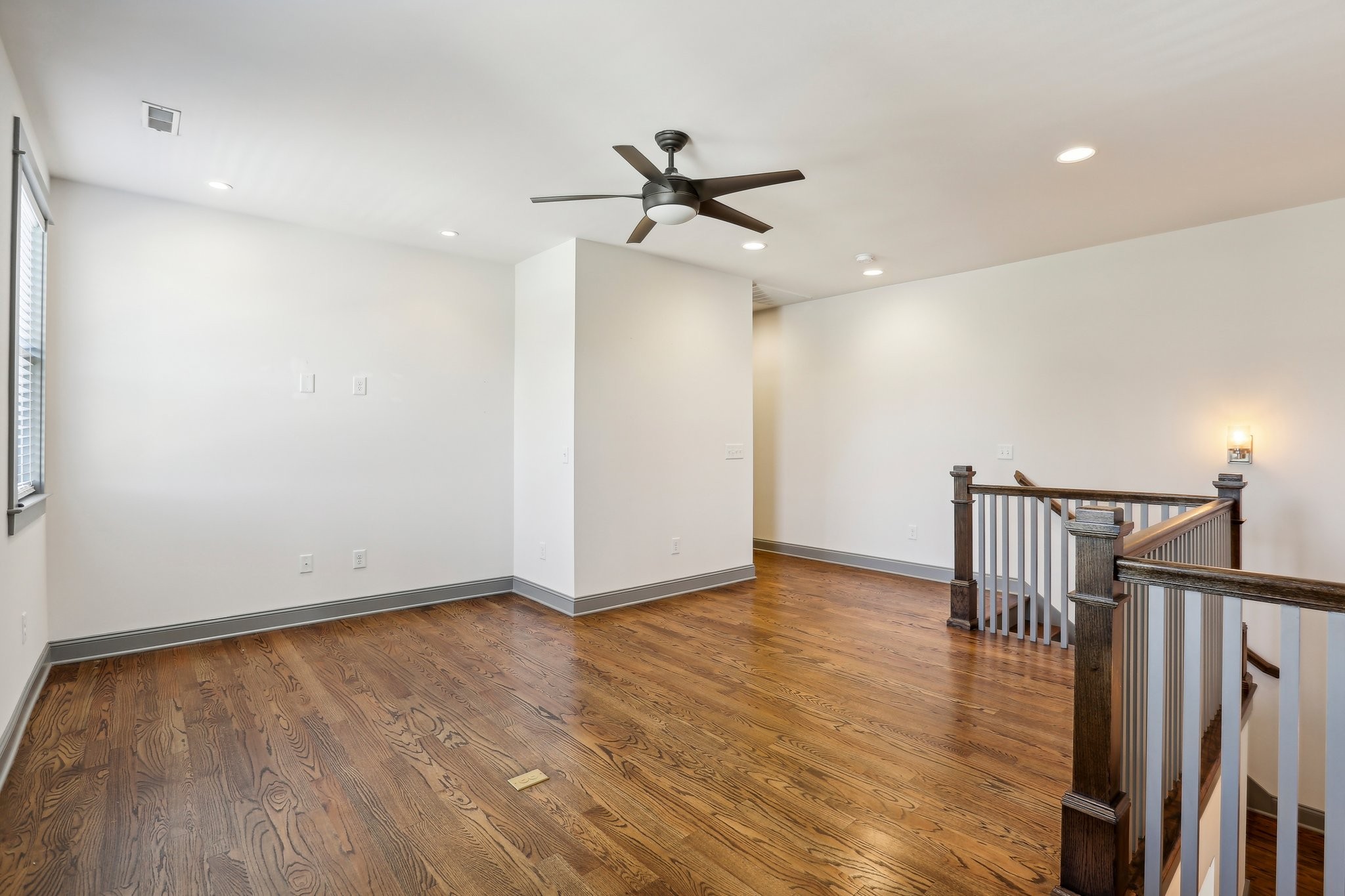 717 Stockell St Property Photo 23