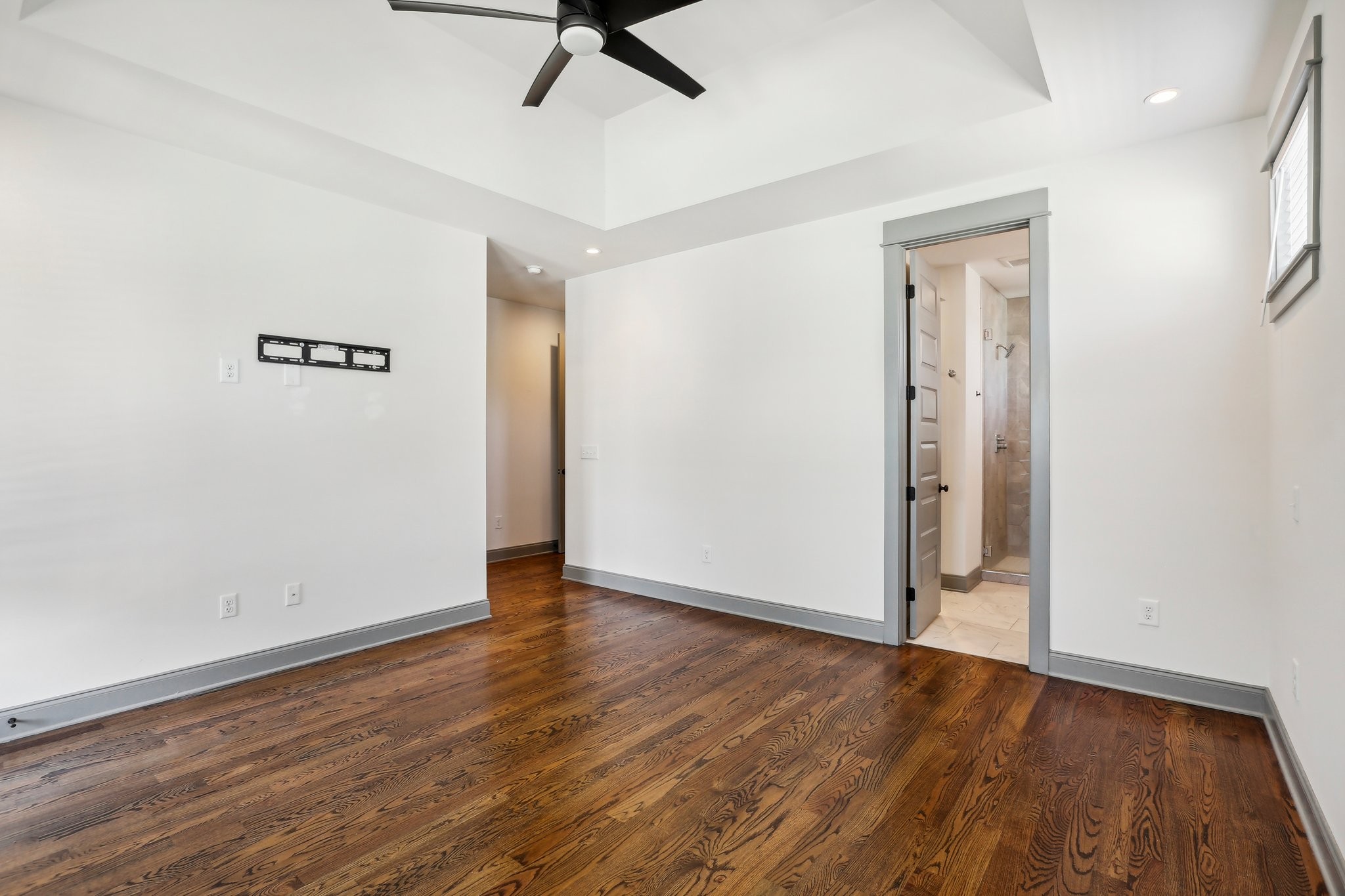 717 Stockell St Property Photo 31