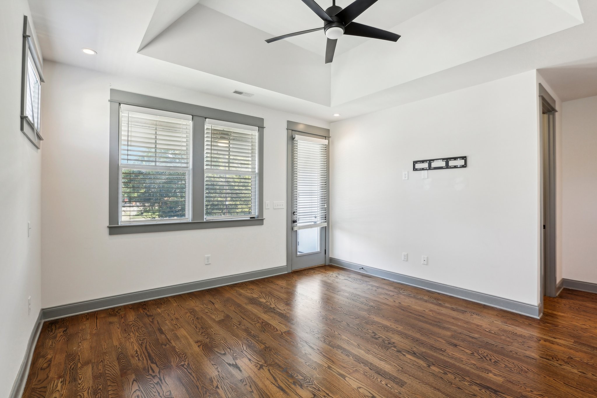 717 Stockell St Property Photo 32