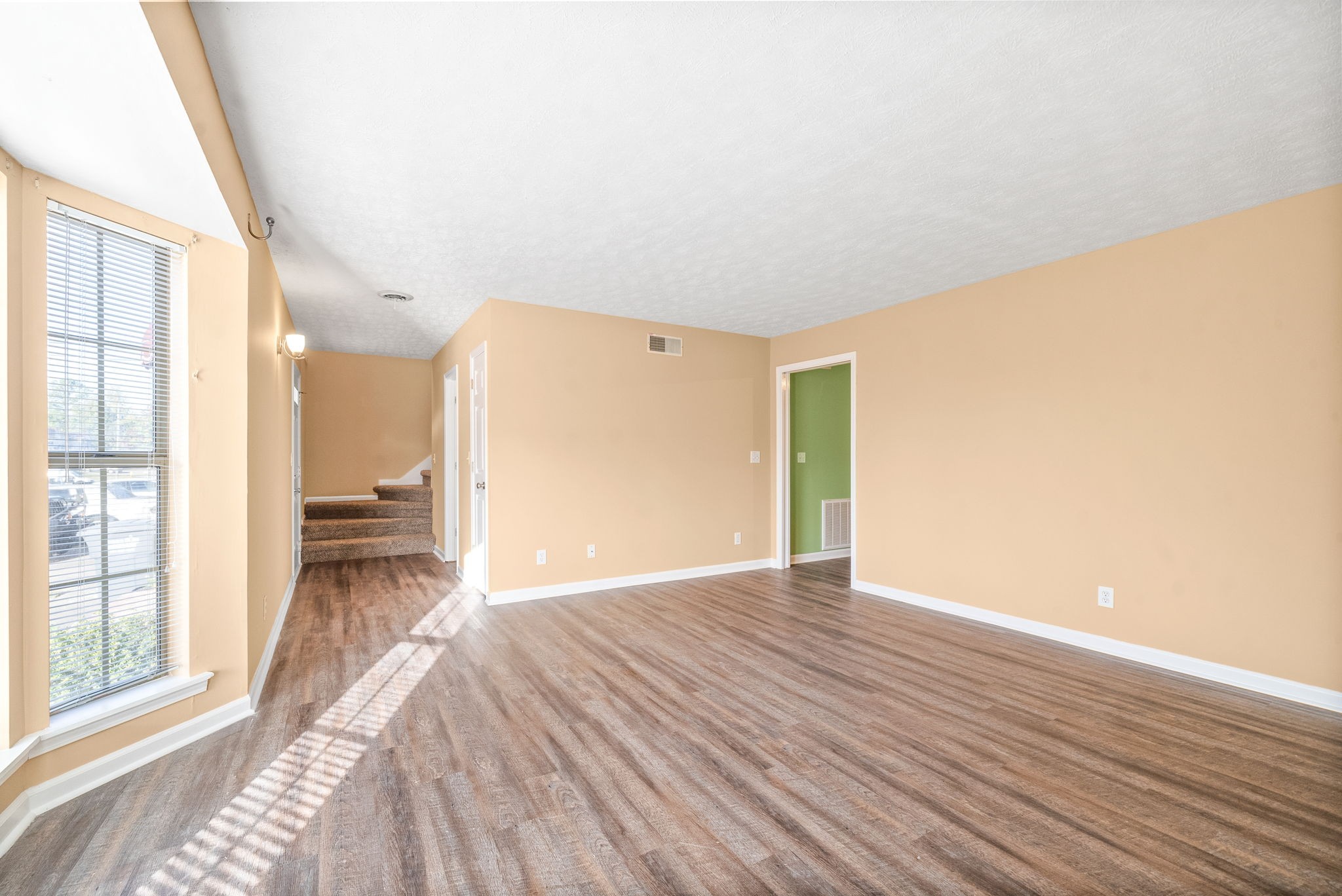 1647 Baltimore Drive Property Photo 9