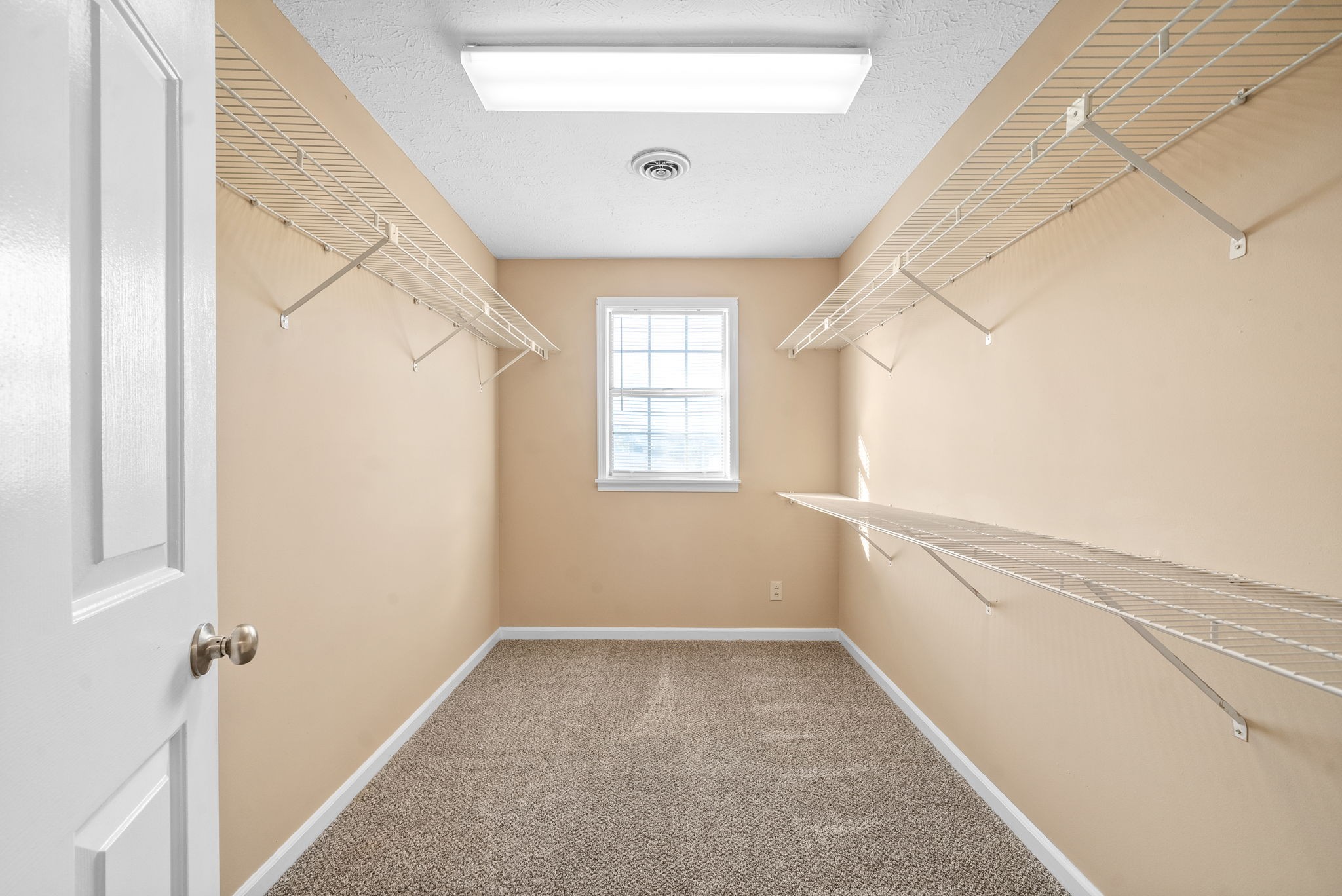 1647 Baltimore Drive Property Photo 23