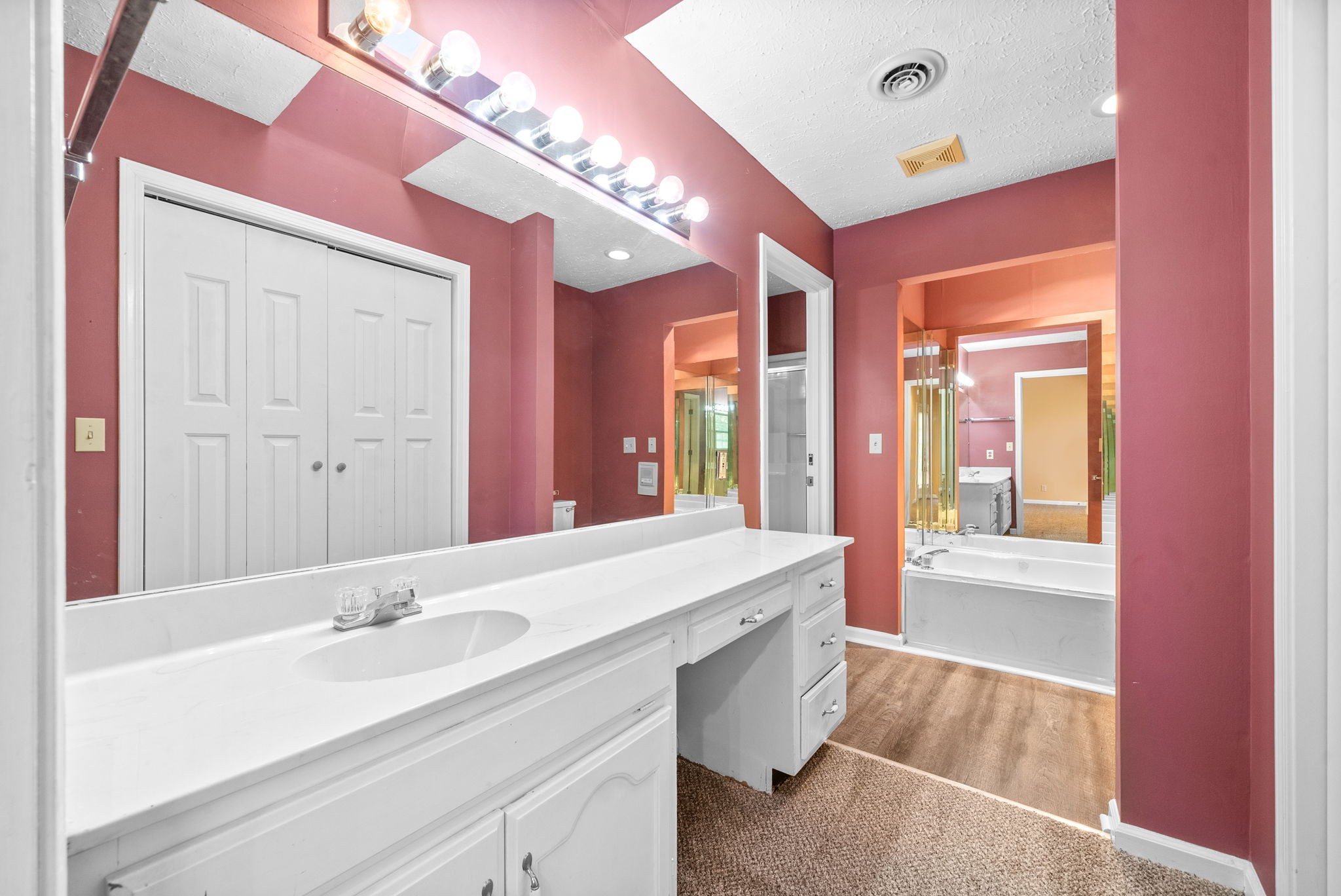 1647 Baltimore Drive Property Photo 24