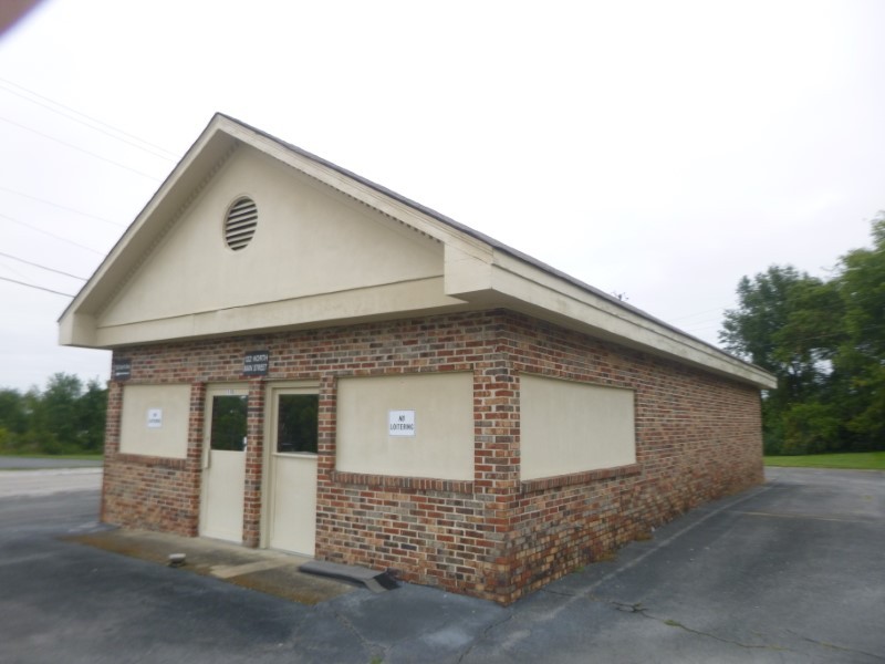 130 N Main St Property Photo