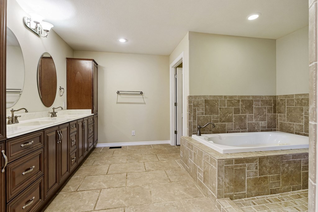 13993 Hopewell Rd Property Photo 32
