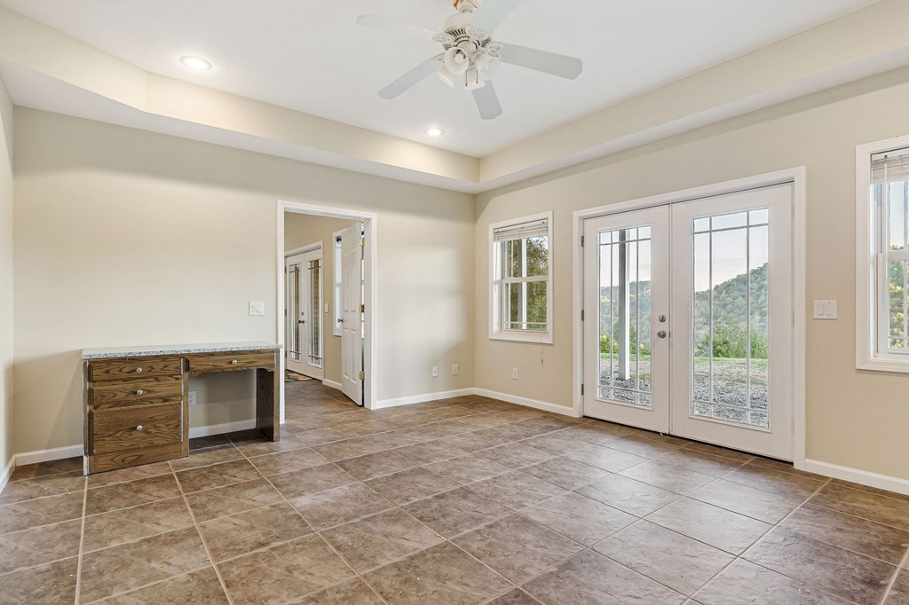 13993 Hopewell Rd Property Photo 45