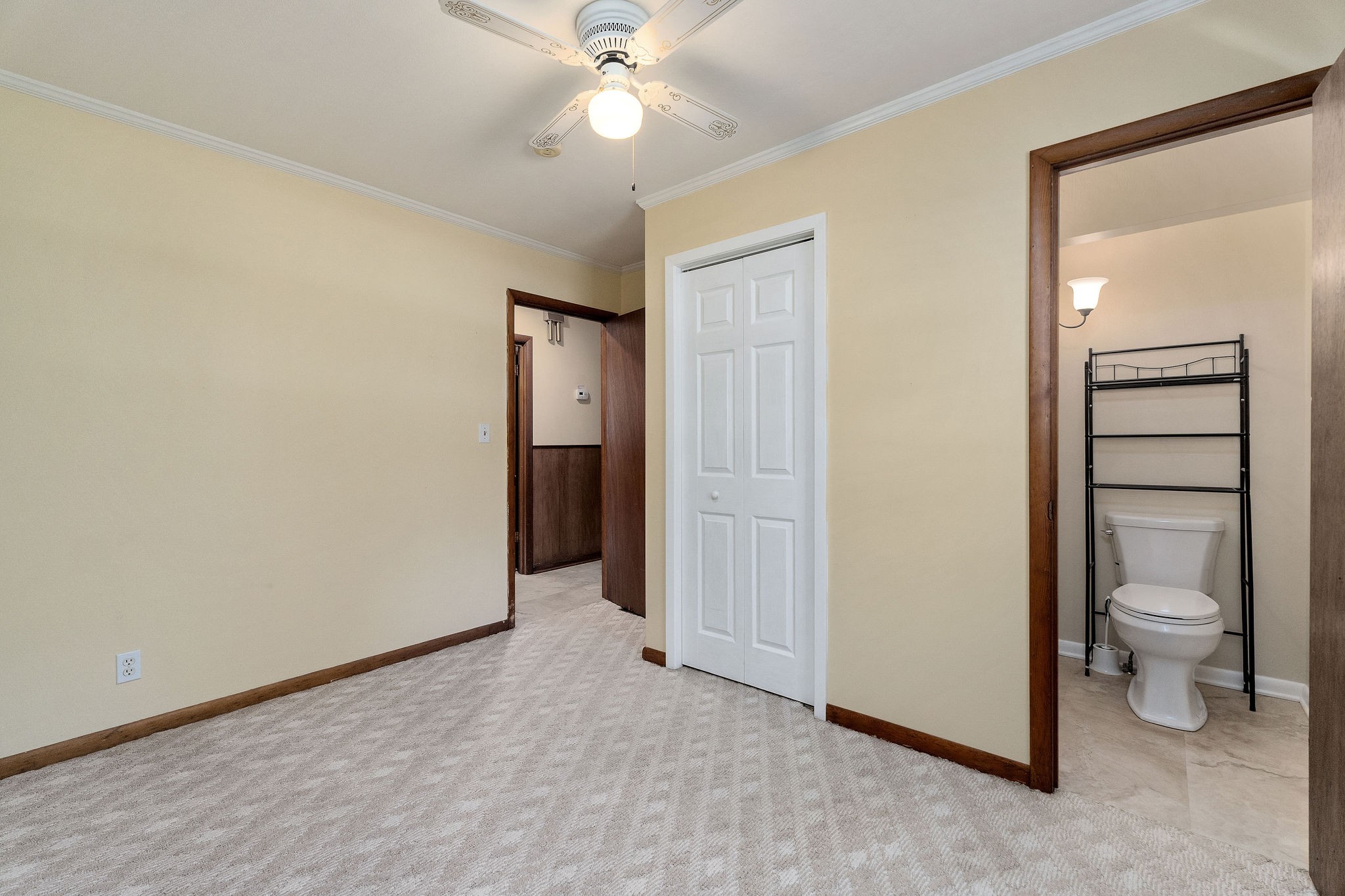 111 Parkview Dr Property Photo 23